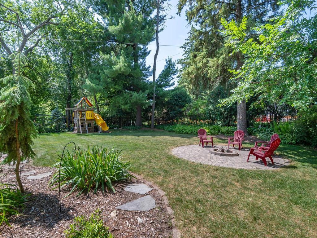 View of Residential at 220 Holly Road, Hopkins MN 55343, Hopkins (33 of 40) - Mike Wilen | Minnesota Team Real Estate
