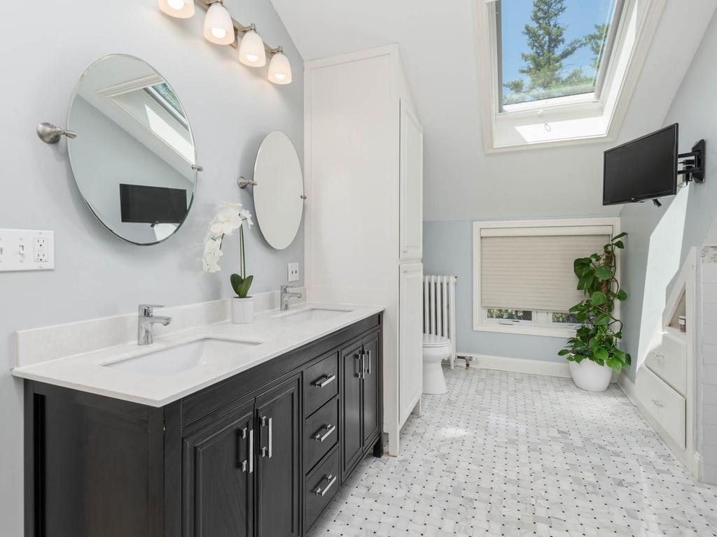 View of Residential at 220 Holly Road, Hopkins MN 55343, Hopkins (24 of 40) - Mike Wilen | Minnesota Team Real Estate