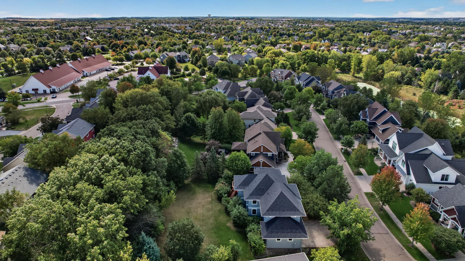 View of Residential at 11224 Halstead Trail, Woodbury MN 55129, Woodbury (72 of 75) - Mike Wilen | Minnesota Team Real Estate