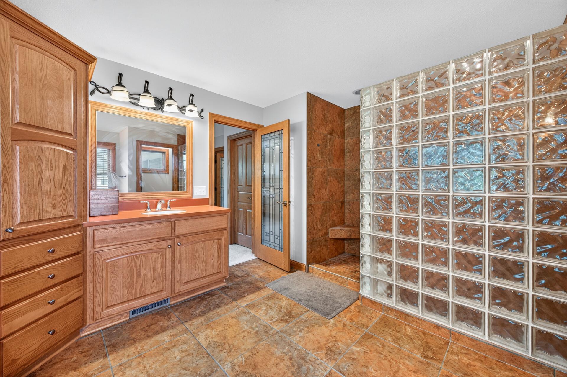 View of Residential at 11224 Halstead Trail, Woodbury MN 55129, Woodbury (35 of 75) - Mike Wilen | Minnesota Team Real Estate