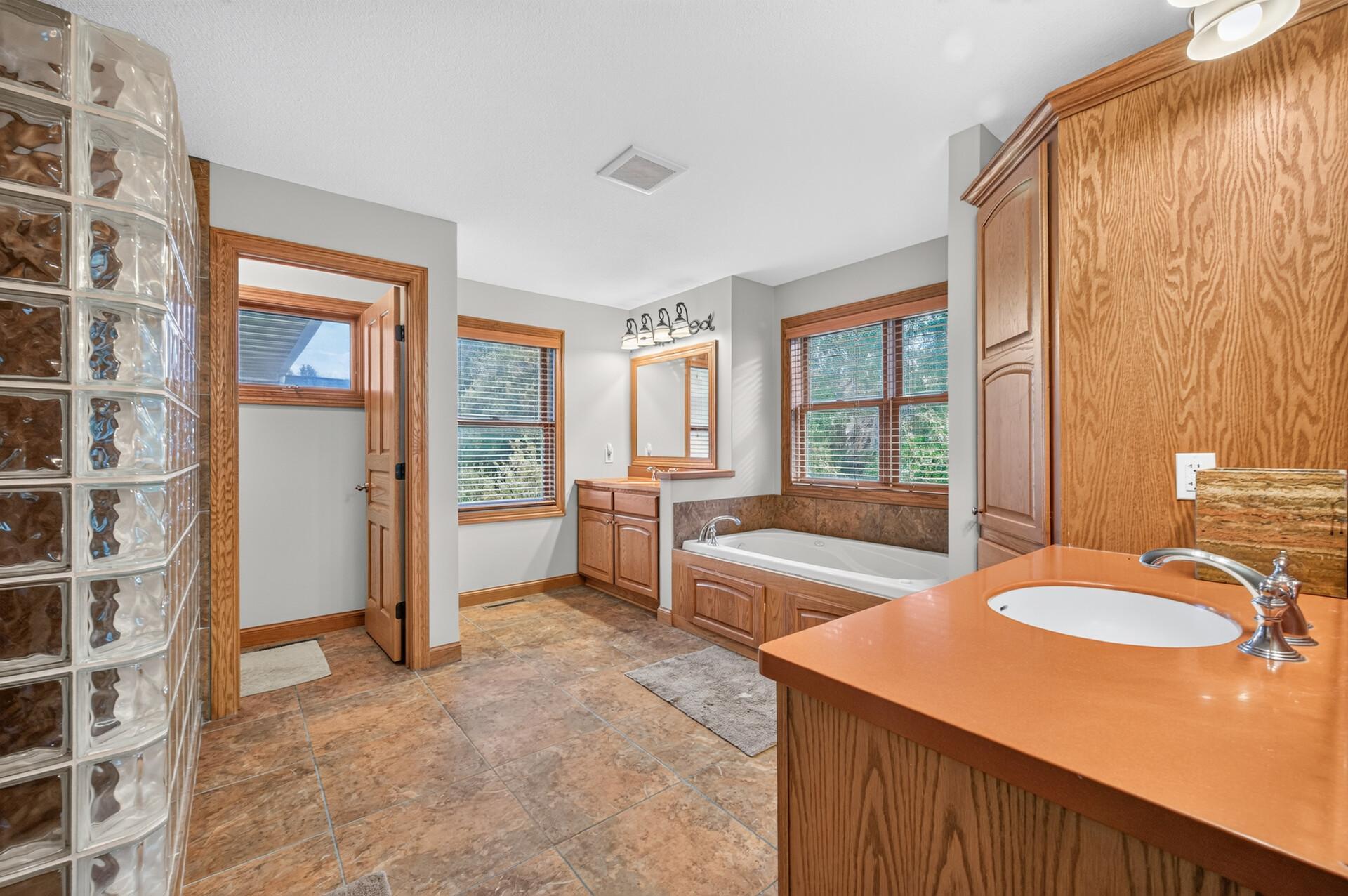 View of Residential at 11224 Halstead Trail, Woodbury MN 55129, Woodbury (33 of 75) - Mike Wilen | Minnesota Team Real Estate