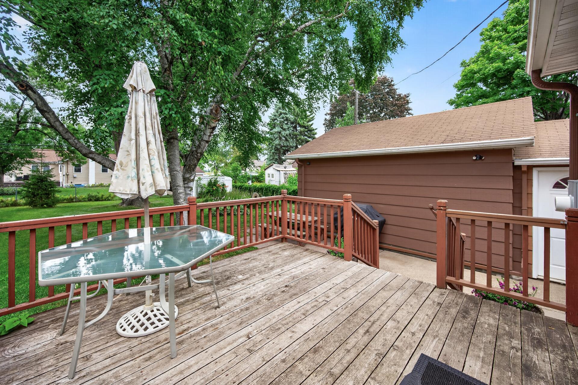 View of Residential at 2300 Brookview Drive, Brooklyn Center MN 55430, Brooklyn Center (23 of 33) - Mike Wilen | Minnesota Team Real Estate