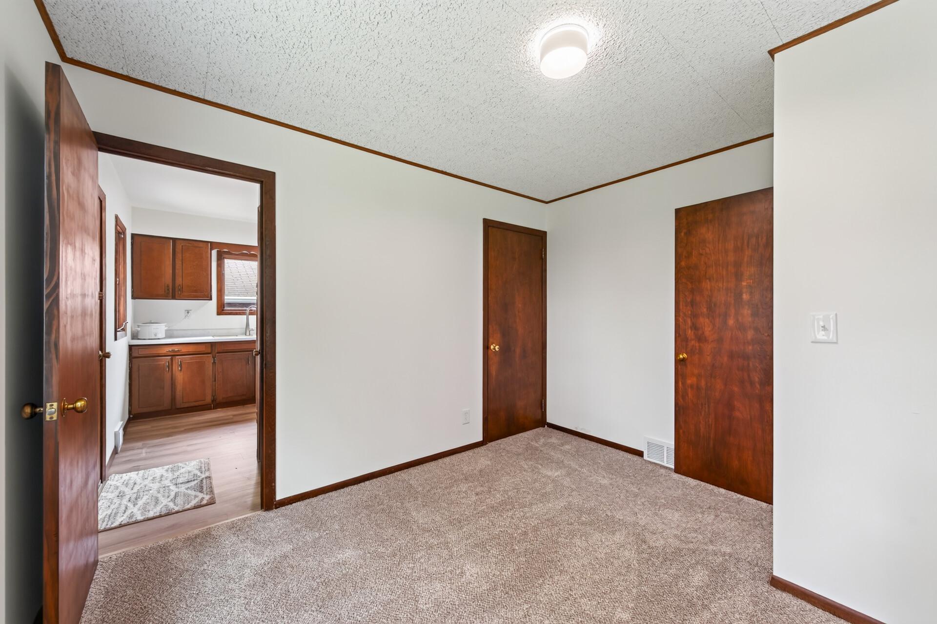 View of Residential at 2300 Brookview Drive, Brooklyn Center MN 55430, Brooklyn Center (16 of 33) - Mike Wilen | Minnesota Team Real Estate