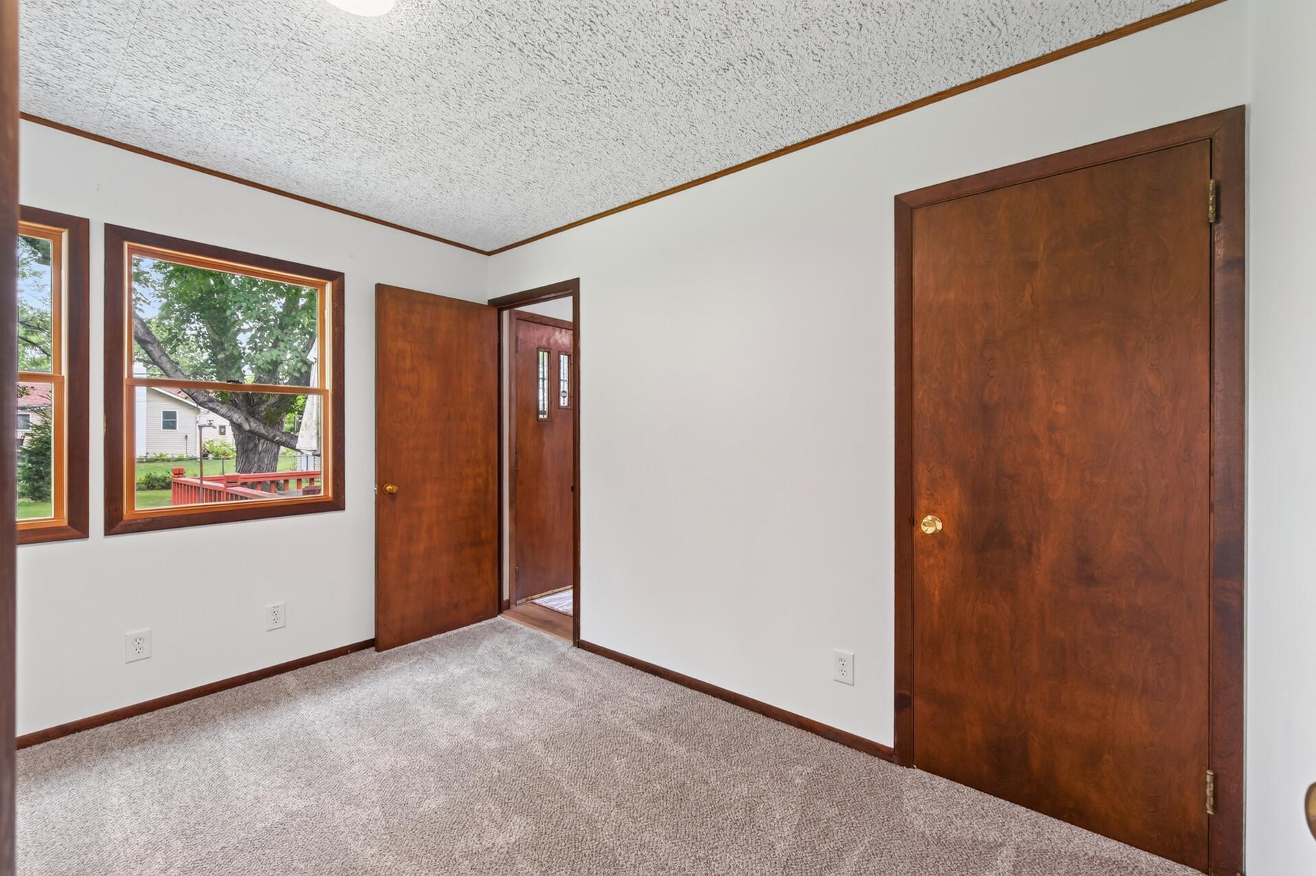 View of Residential at 2300 Brookview Drive, Brooklyn Center MN 55430, Brooklyn Center (15 of 33) - Mike Wilen | Minnesota Team Real Estate