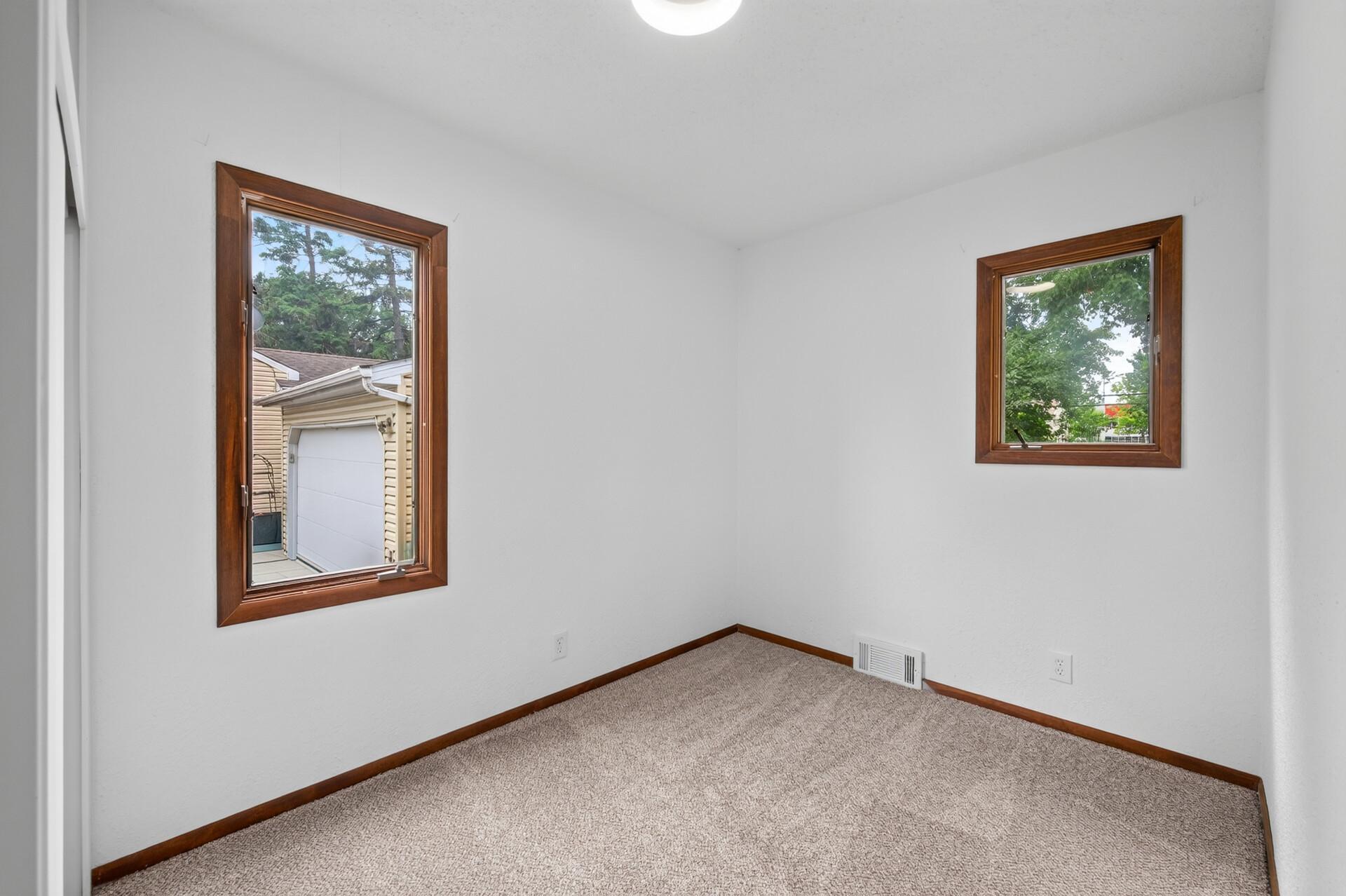 View of Residential at 2300 Brookview Drive, Brooklyn Center MN 55430, Brooklyn Center (12 of 33) - Mike Wilen | Minnesota Team Real Estate