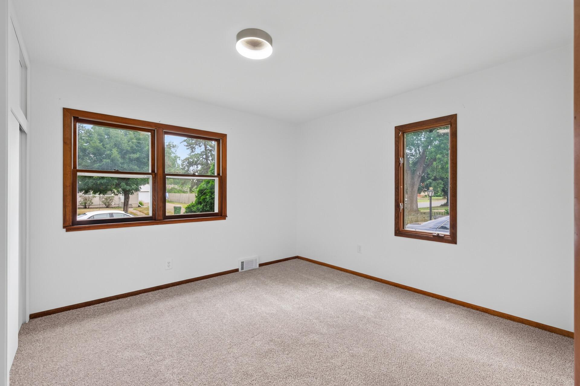 View of Residential at 2300 Brookview Drive, Brooklyn Center MN 55430, Brooklyn Center (10 of 33) - Mike Wilen | Minnesota Team Real Estate