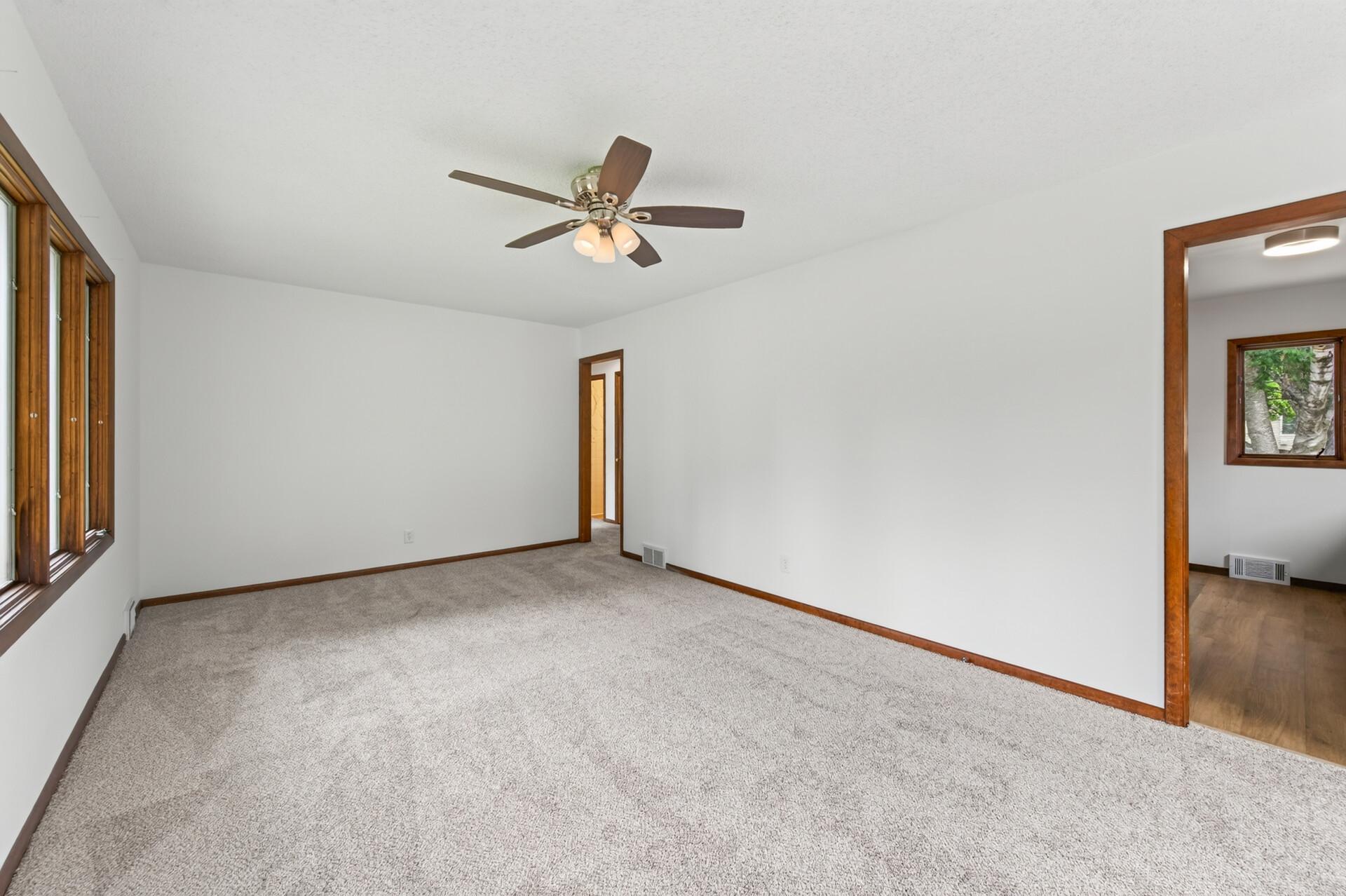View of Residential at 2300 Brookview Drive, Brooklyn Center MN 55430, Brooklyn Center (9 of 33) - Mike Wilen | Minnesota Team Real Estate