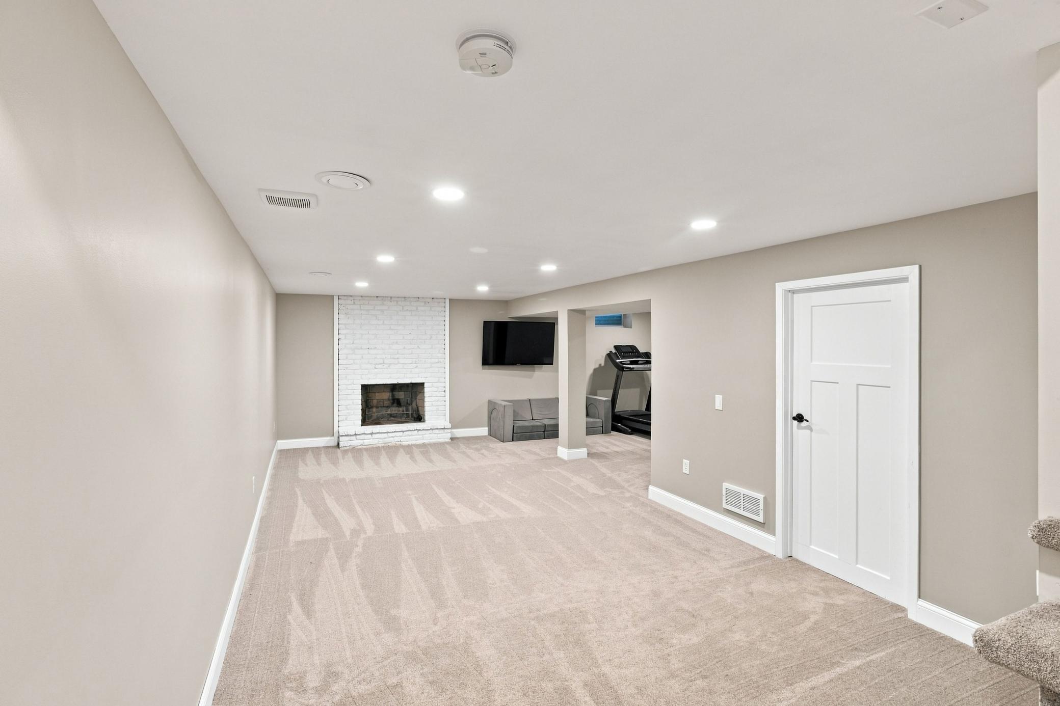 View of Residential at 10217 Valley Forge Lane, Maple Grove MN 55369, Maple Grove (17 of 28) - Mike Wilen | Minnesota Team Real Estate