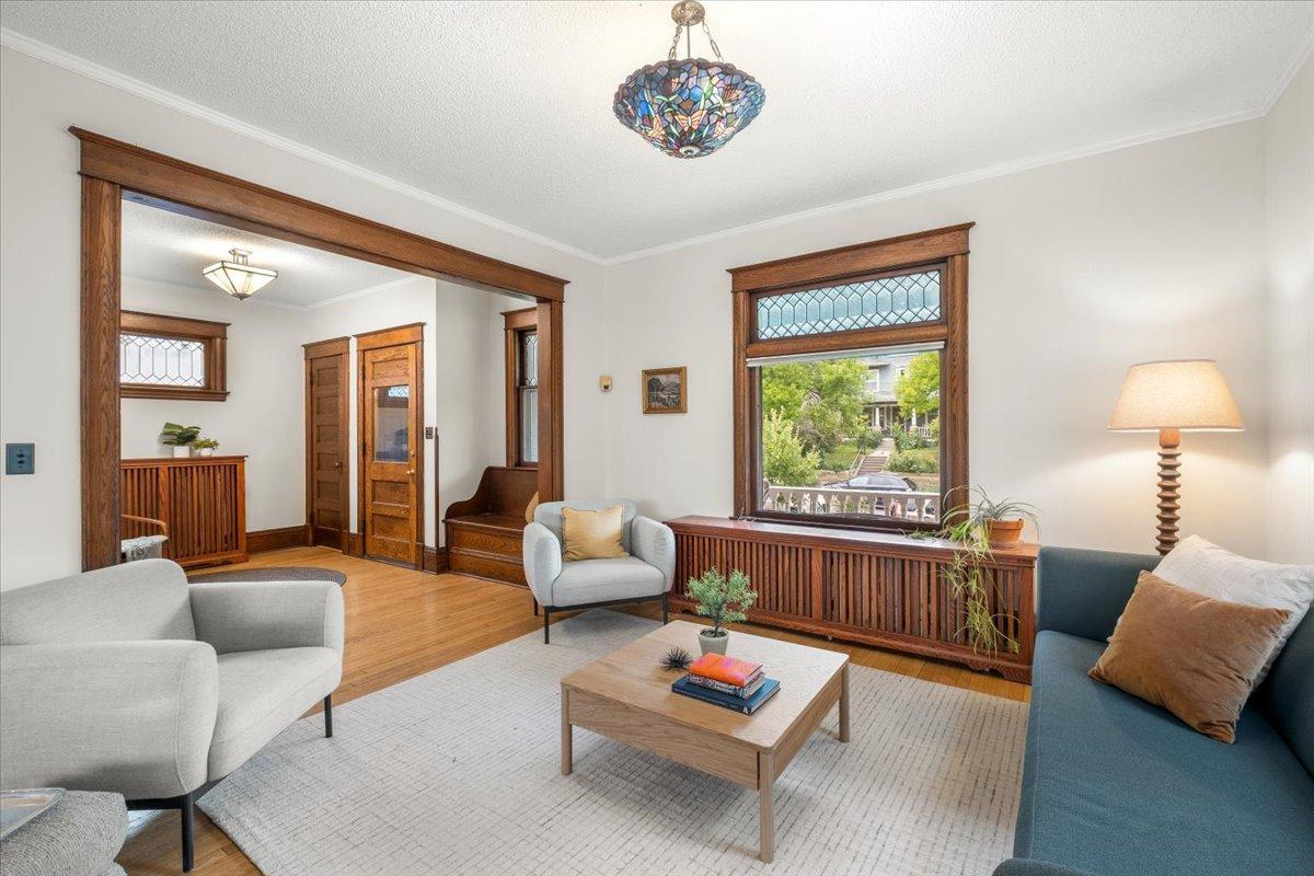 View of Residential at 1122 Ashland Avenue, Saint Paul MN 55104, Saint Paul (12 of 51) - Mike Wilen | Minnesota Team Real Estate