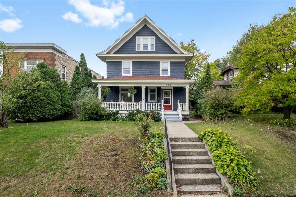 View of Residential at 1122 Ashland Avenue, Saint Paul MN 55104, Saint Paul (2 of 51) - Mike Wilen | Minnesota Team Real Estate
