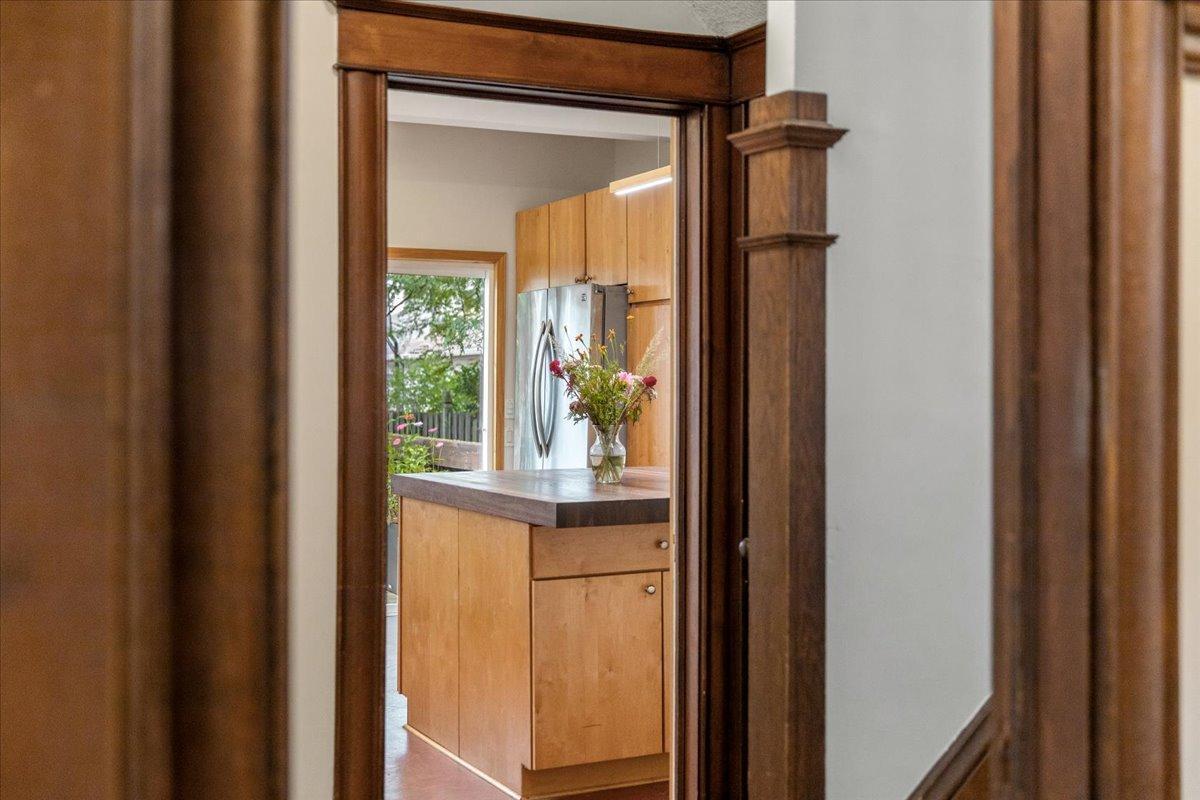 View of Residential at 1122 Ashland Avenue, Saint Paul MN 55104, Saint Paul (22 of 51) - Mike Wilen | Minnesota Team Real Estate