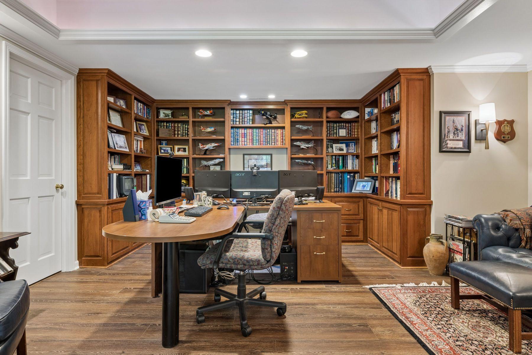 View of Residential at 475 Highcroft Road, Wayzata MN 55391, Wayzata (18 of 33) - Mike Wilen | Minnesota Team Real Estate