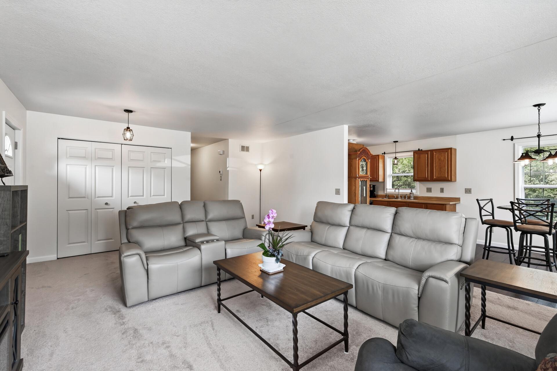 View of Residential at 1623 Highway 96, White Bear Lake MN 55110, White Bear Lake (8 of 35) - Mike Wilen | Minnesota Team Real Estate