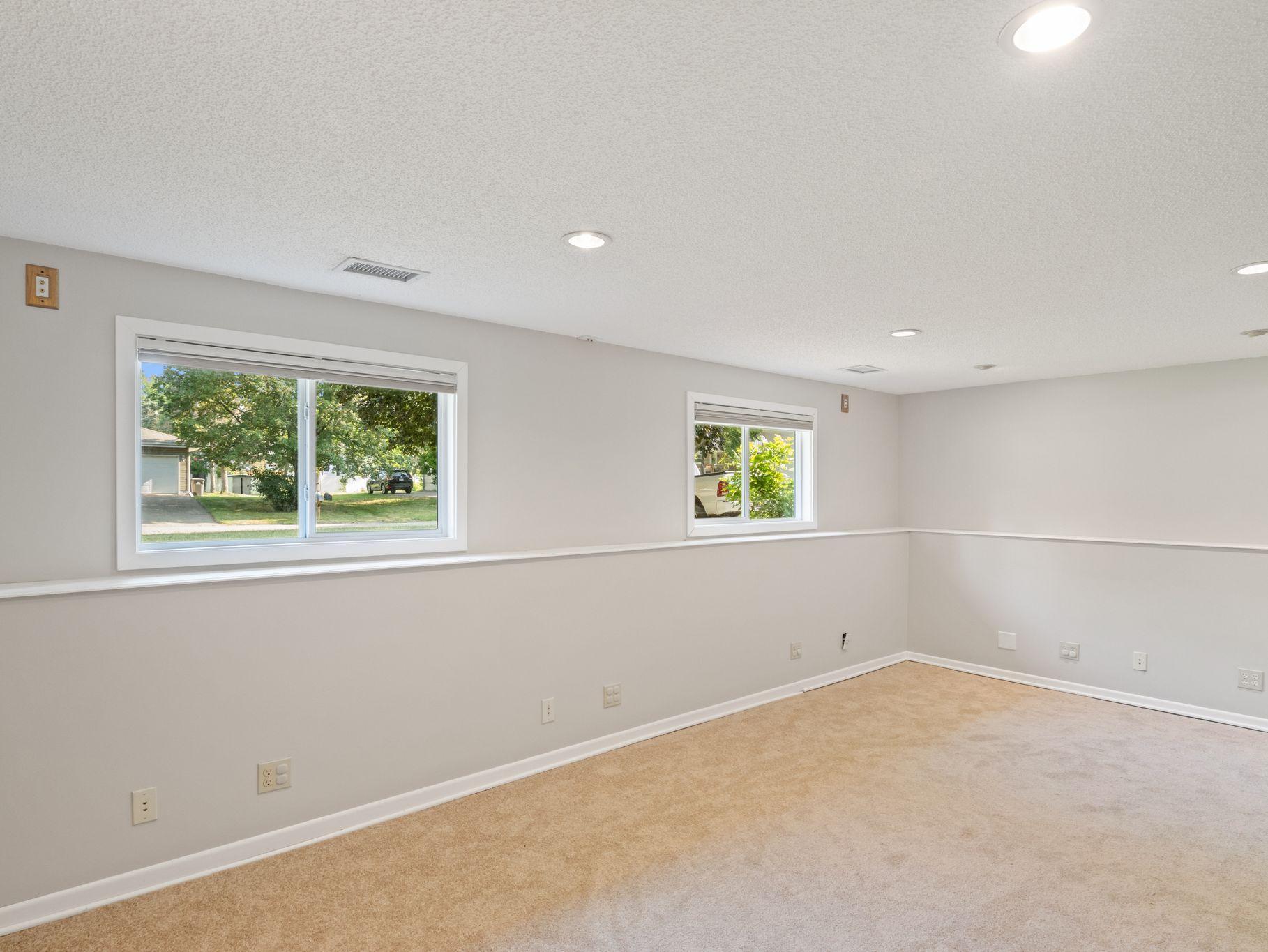 View of Residential at 10909 Oak Knoll Terrace, Minnetonka MN 55305, Minnetonka (18 of 25) - Mike Wilen | Minnesota Team Real Estate