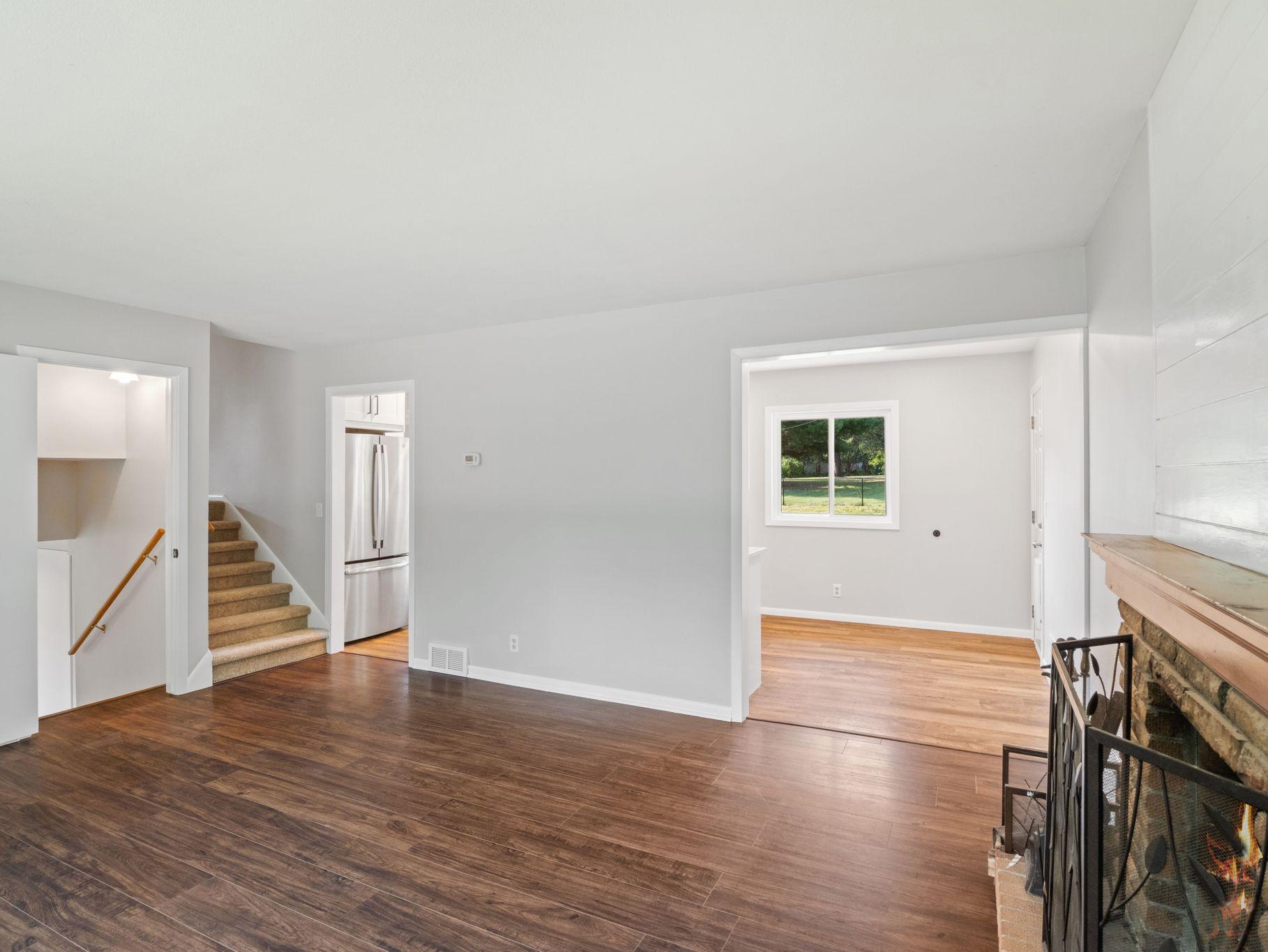 View of Residential at 10909 Oak Knoll Terrace, Minnetonka MN 55305, Minnetonka (8 of 25) - Mike Wilen | Minnesota Team Real Estate