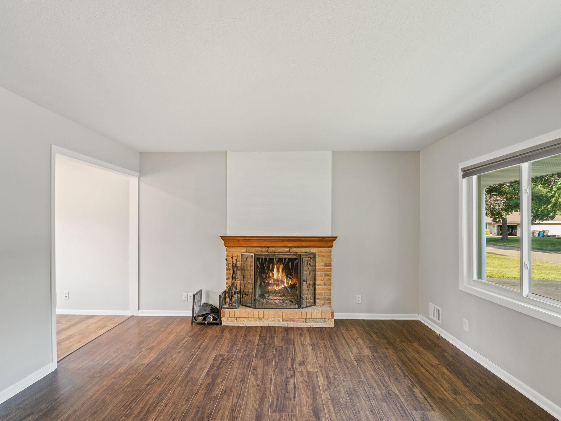 View of Residential at 10909 Oak Knoll Terrace, Minnetonka MN 55305, Minnetonka (7 of 25) - Mike Wilen | Minnesota Team Real Estate