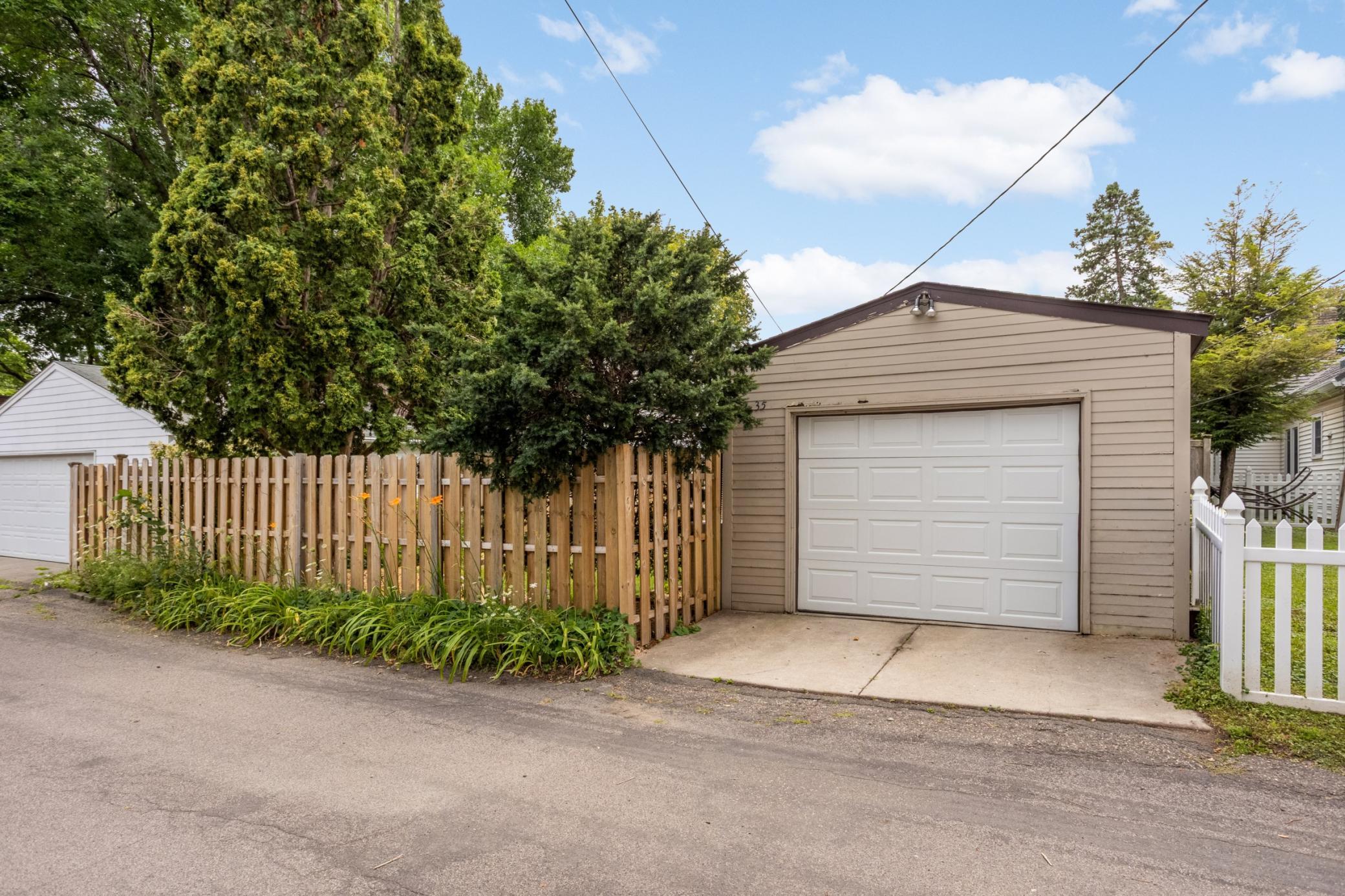 View of Residential at 2135 Pinehurst Avenue, Saint Paul MN 55116, Saint Paul (28 of 32) - Mike Wilen | Minnesota Team Real Estate