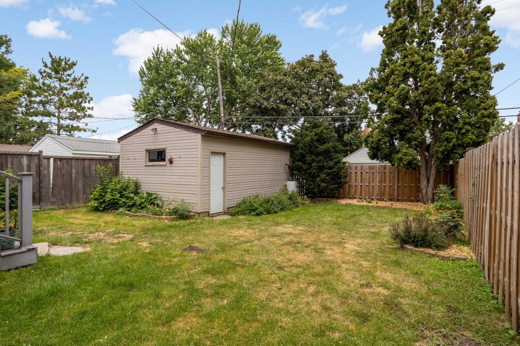 View of Residential at 2135 Pinehurst Avenue, Saint Paul MN 55116, Saint Paul (27 of 32) - Mike Wilen | Minnesota Team Real Estate