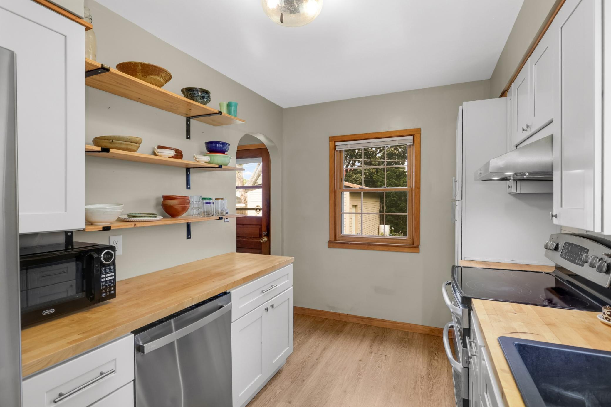 View of Residential at 2135 Pinehurst Avenue, Saint Paul MN 55116, Saint Paul (15 of 32) - Mike Wilen | Minnesota Team Real Estate