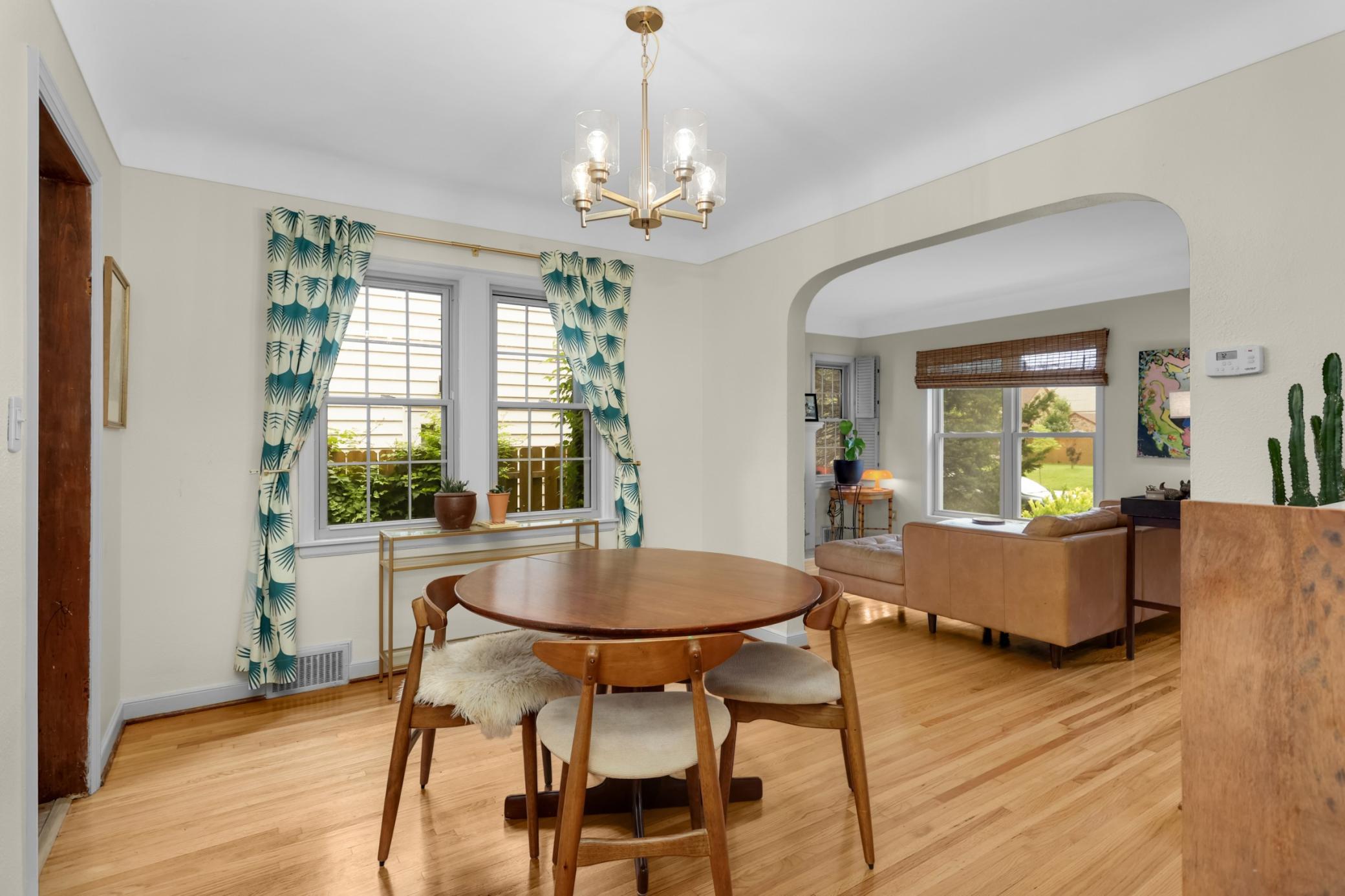 View of Residential at 2135 Pinehurst Avenue, Saint Paul MN 55116, Saint Paul (11 of 32) - Mike Wilen | Minnesota Team Real Estate
