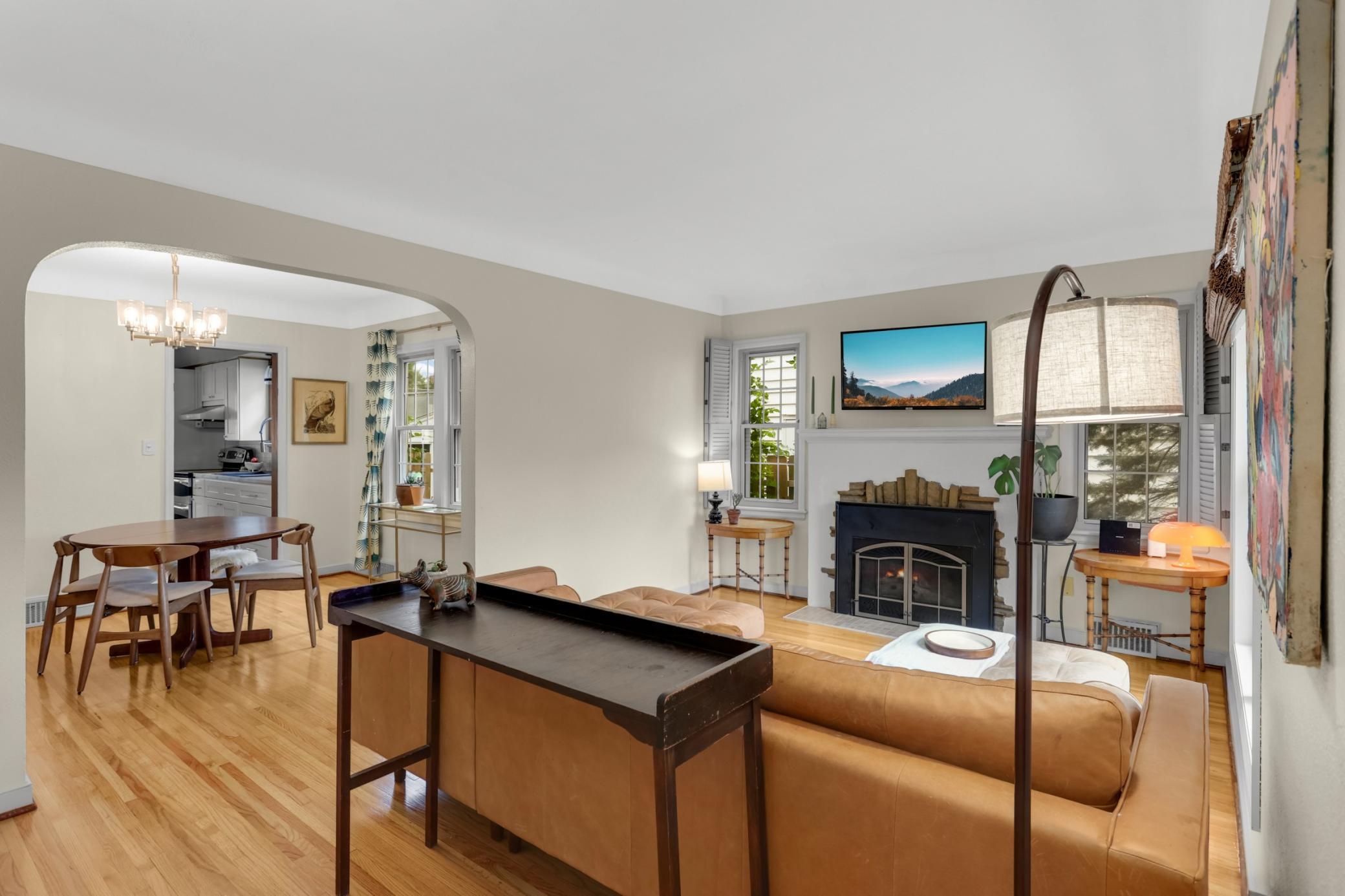 View of Residential at 2135 Pinehurst Avenue, Saint Paul MN 55116, Saint Paul (10 of 32) - Mike Wilen | Minnesota Team Real Estate