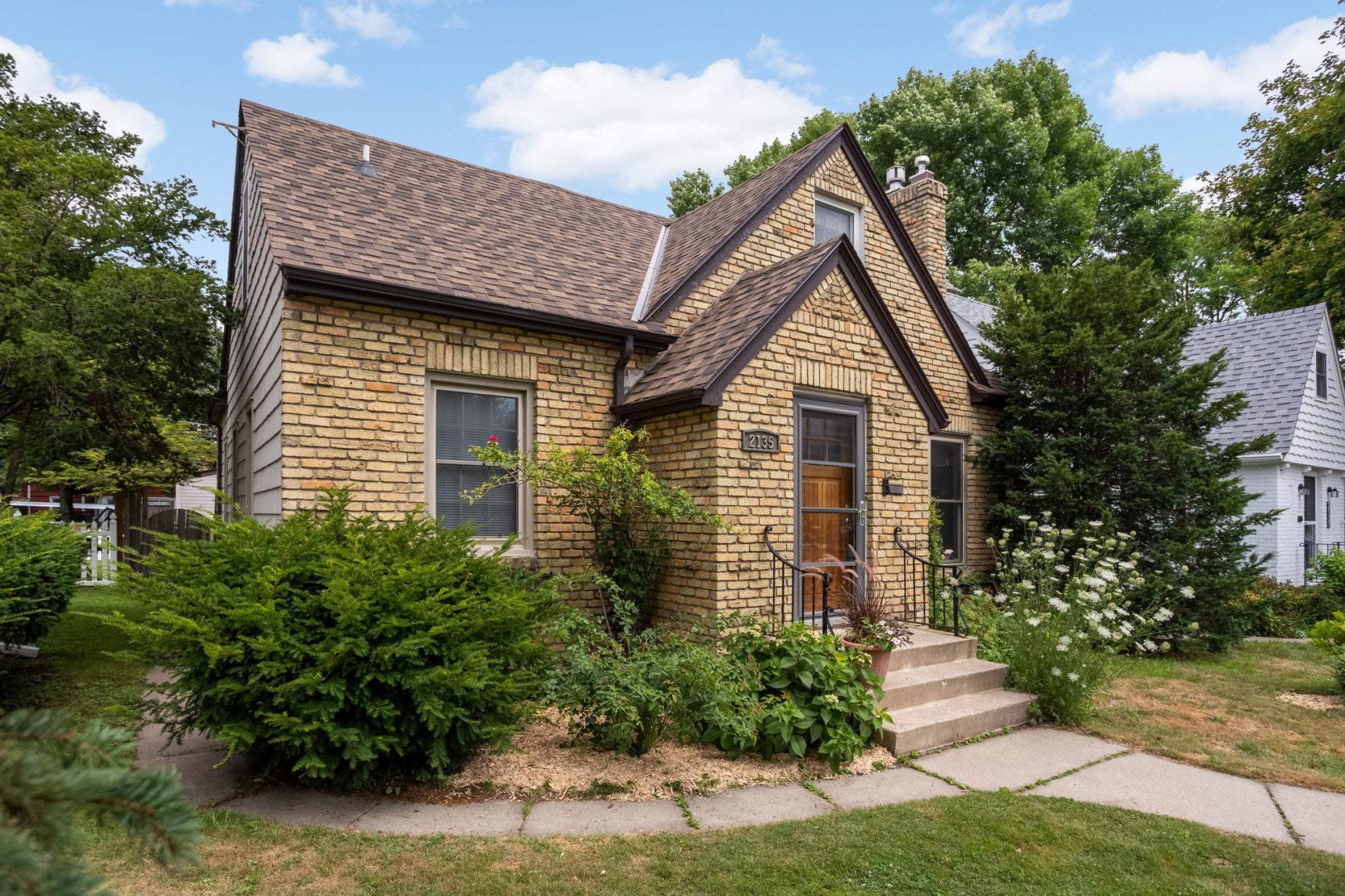 View of Residential at 2135 Pinehurst Avenue, Saint Paul MN 55116, Saint Paul (2 of 32) - Mike Wilen | Minnesota Team Real Estate