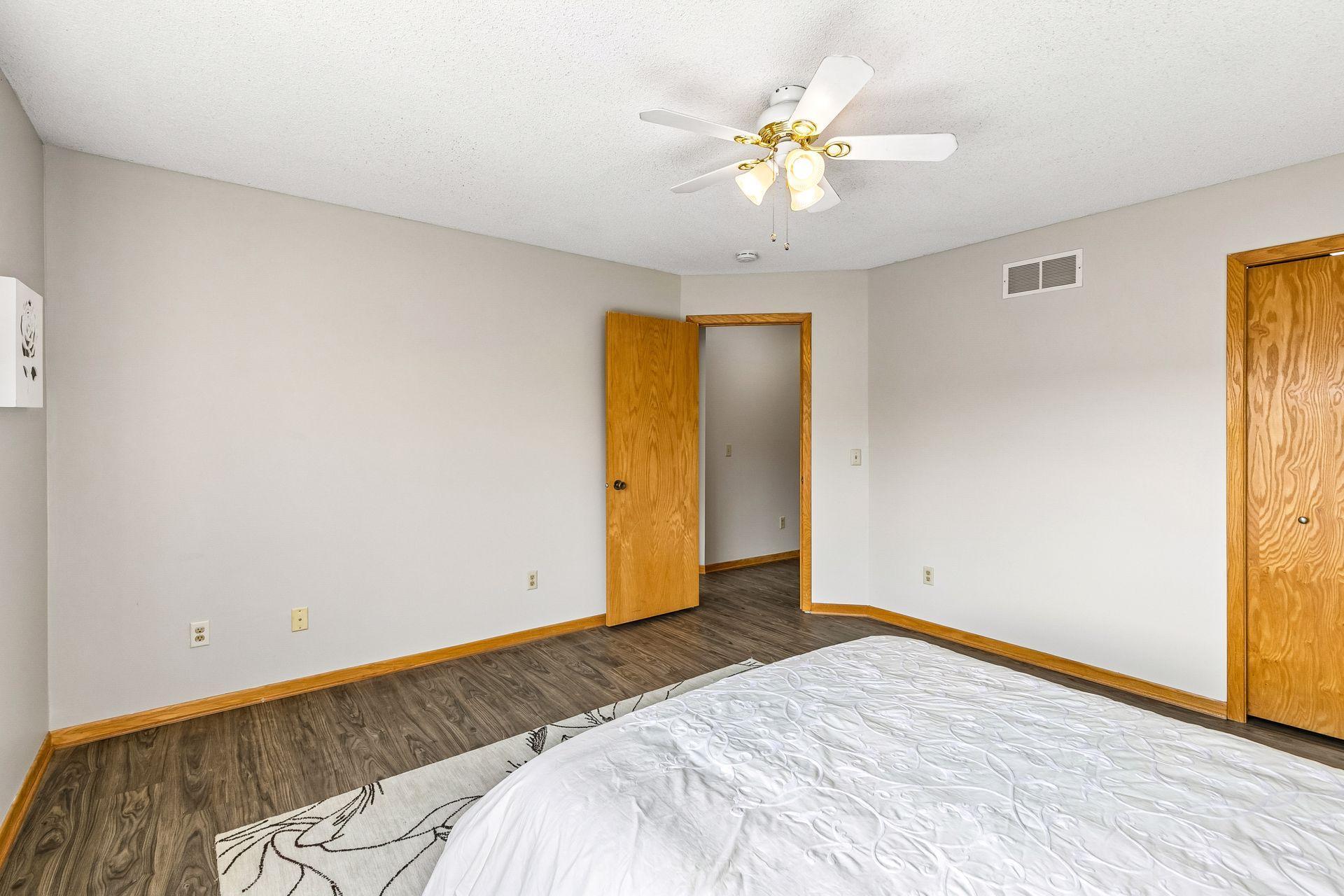 View of Residential at 15321 Greenhaven Lane #107, Burnsville MN 55306, Burnsville (21 of 28) - Mike Wilen | Minnesota Team Real Estate