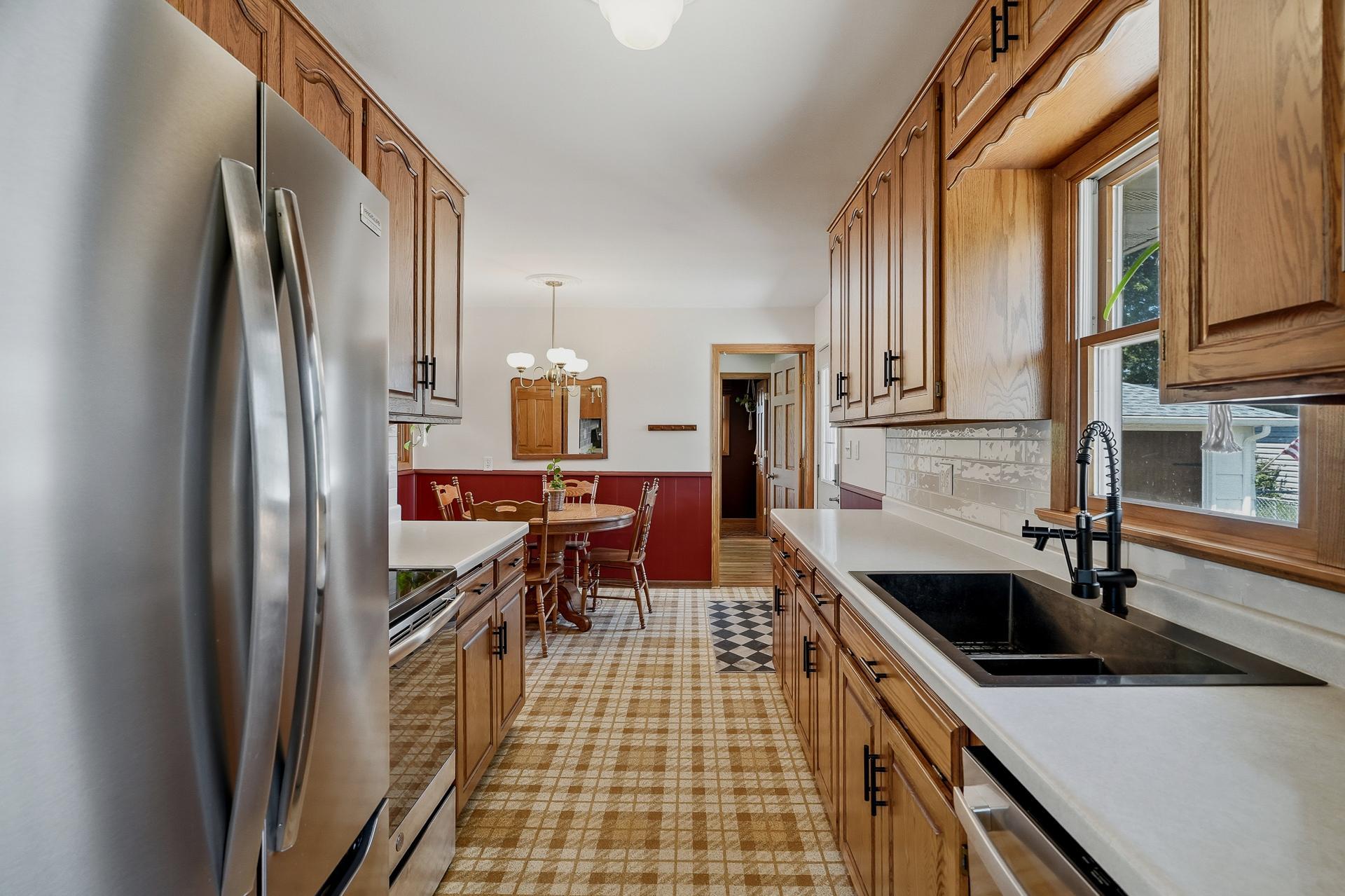View of Residential at 340 Greenway Avenue, Oakdale MN 55128, Oakdale (10 of 45) - Mike Wilen | Minnesota Team Real Estate