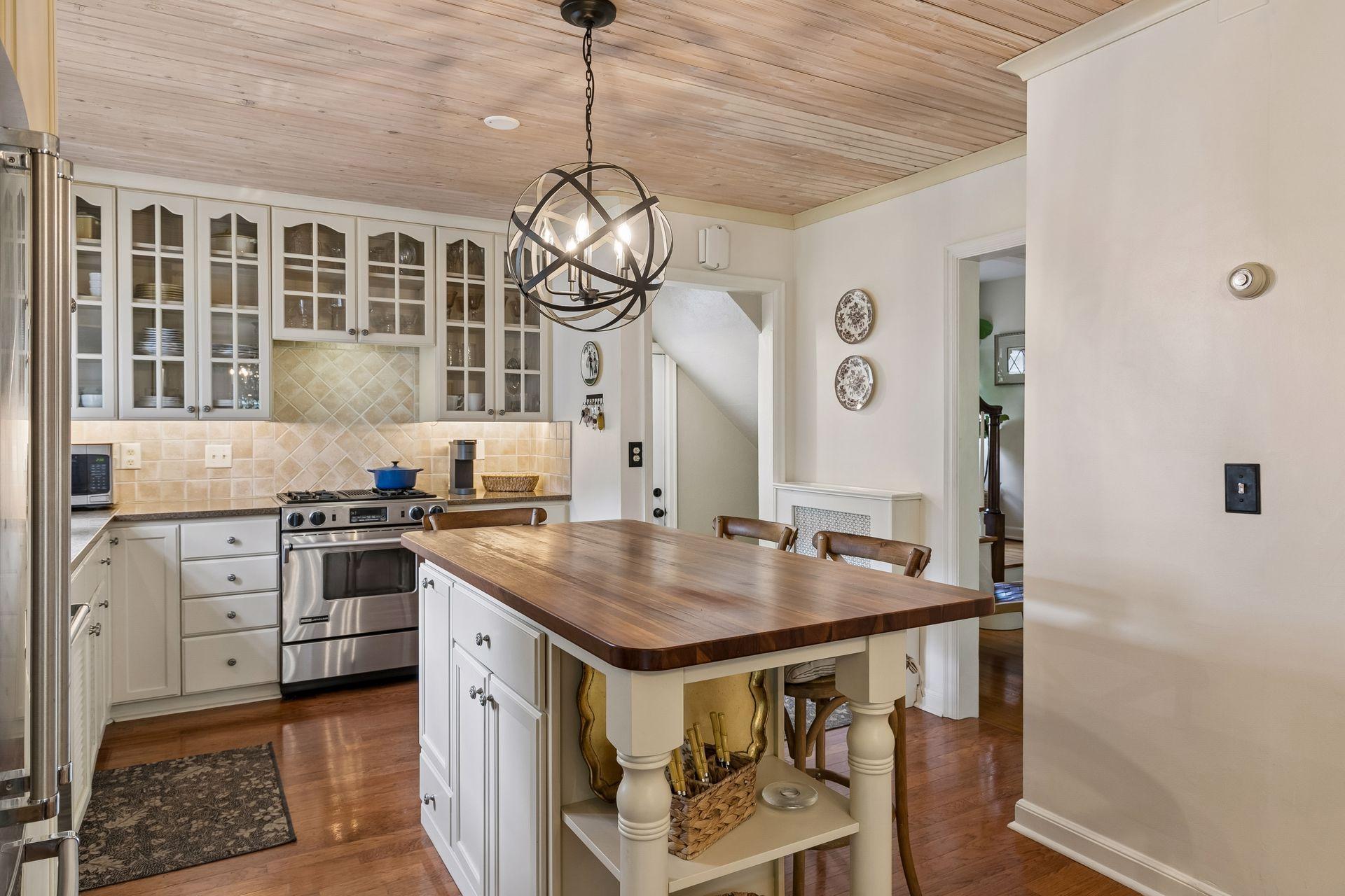 View of Residential at 4124 Raleigh Avenue, Saint Louis Park MN 55416, Saint Louis Park (13 of 40) - Mike Wilen | Minnesota Team Real Estate