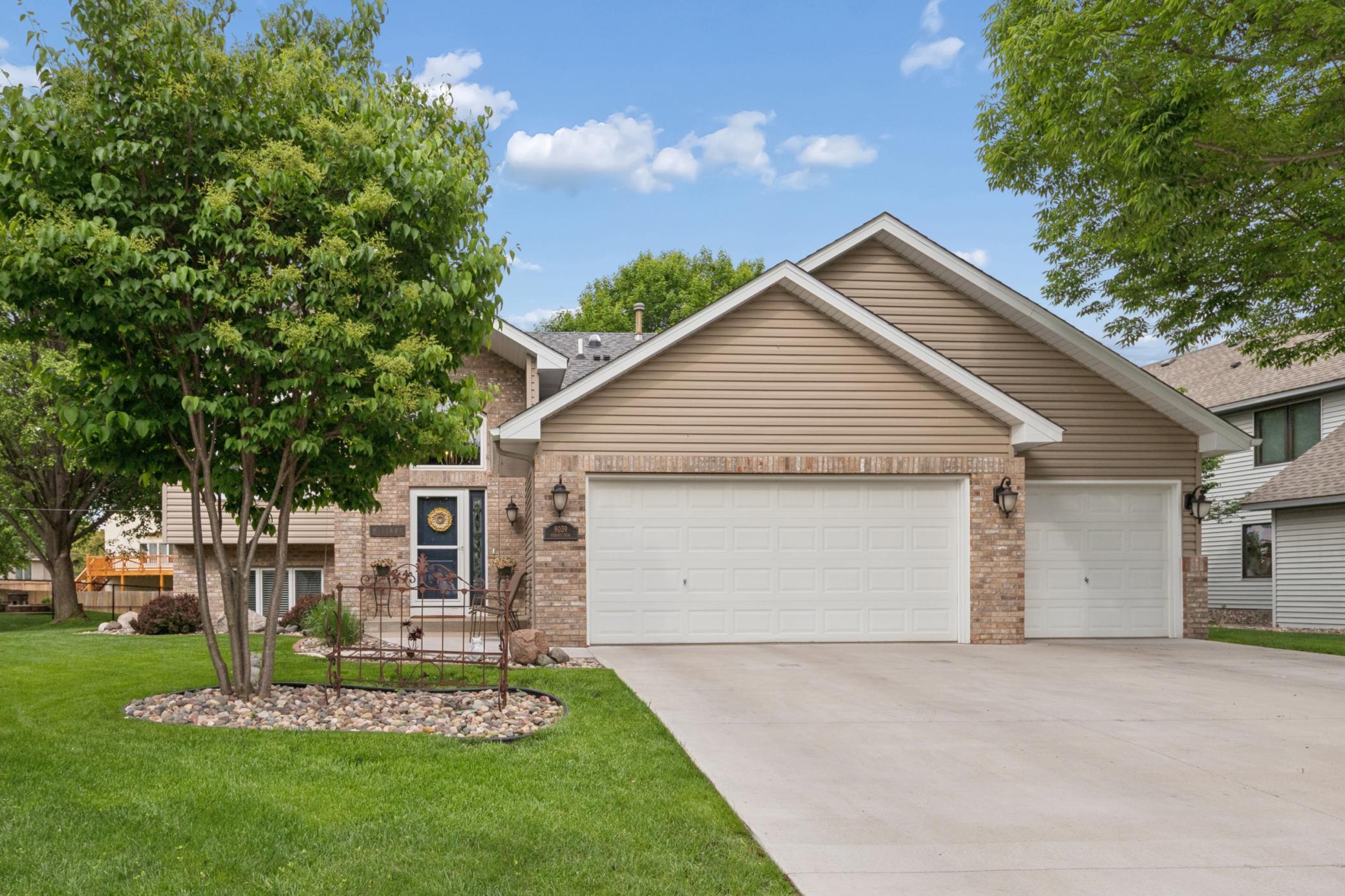 View of Residential at 9039 Vickors Crossing, Brooklyn Park MN 55443, Brooklyn Park (2 of 42) - Mike Wilen | Minnesota Team Real Estate