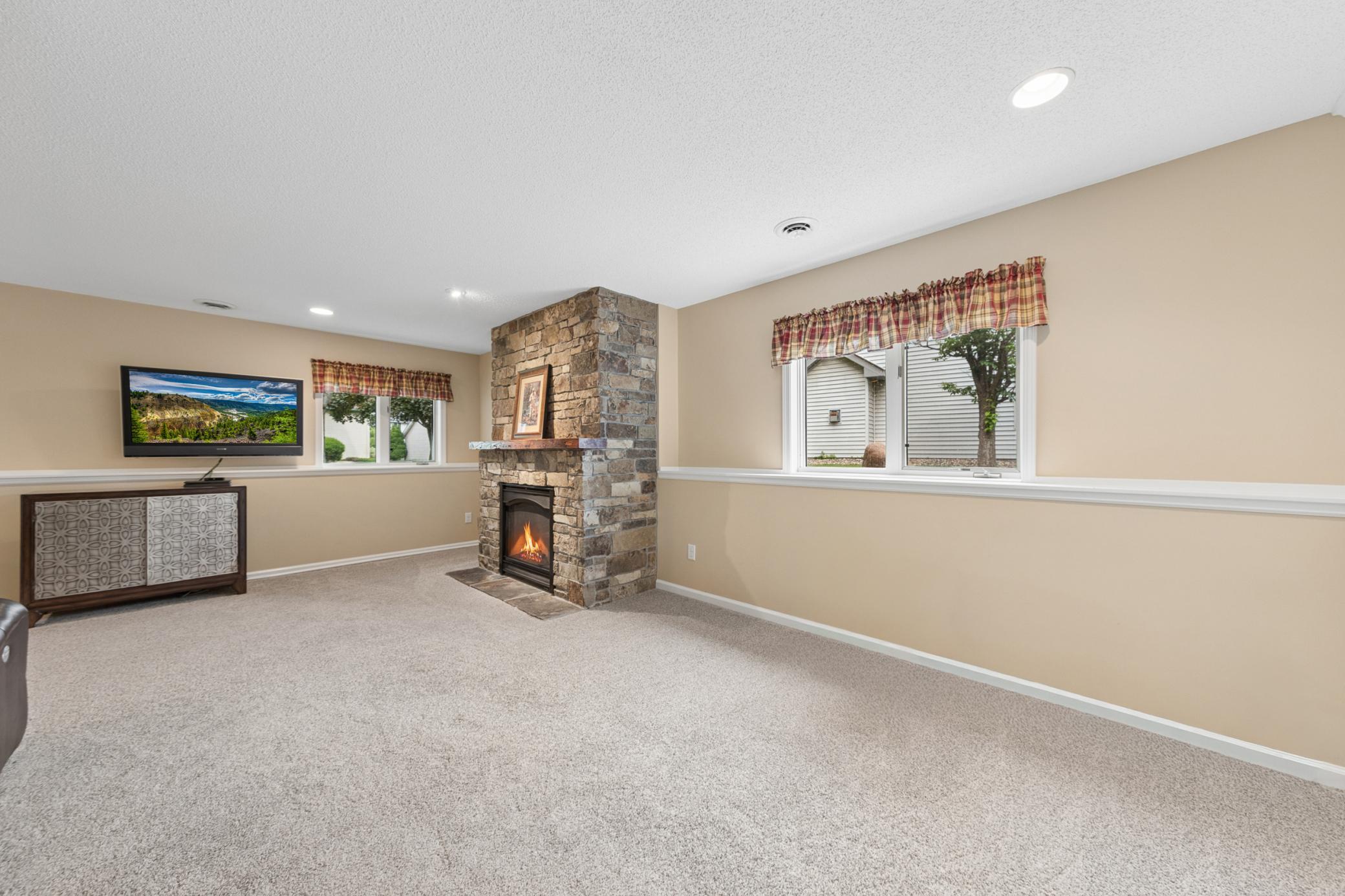 View of Residential at 9039 Vickors Crossing, Brooklyn Park MN 55443, Brooklyn Park (25 of 42) - Mike Wilen | Minnesota Team Real Estate