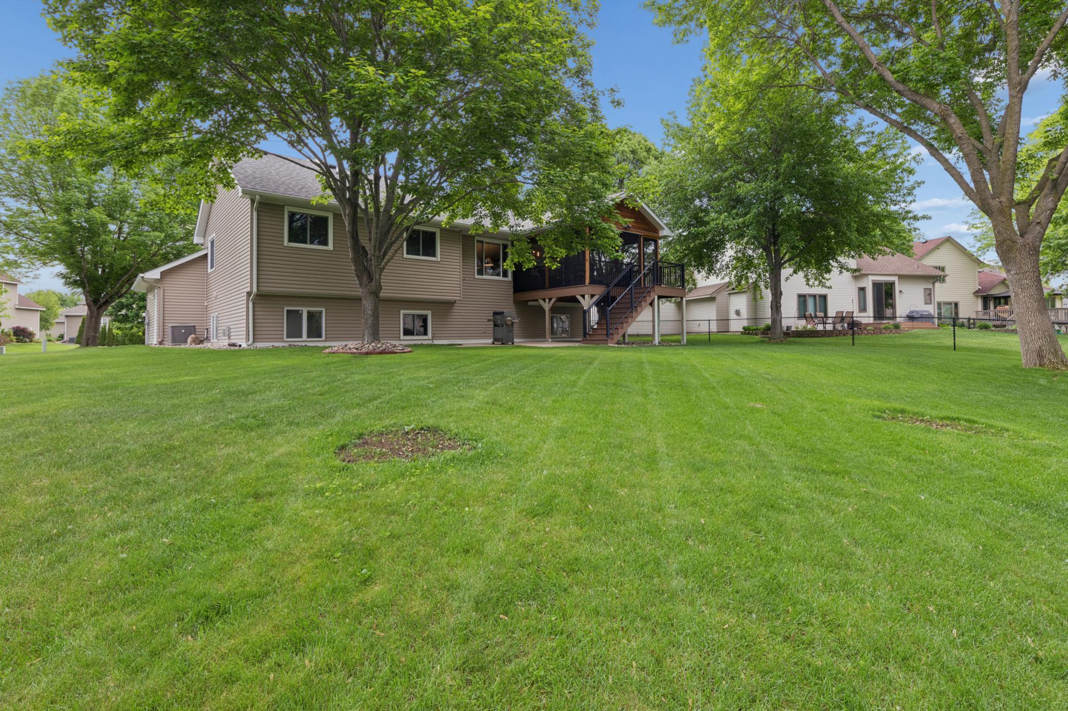 View of Residential at 9039 Vickors Crossing, Brooklyn Park MN 55443, Brooklyn Park (33 of 42) - Mike Wilen | Minnesota Team Real Estate