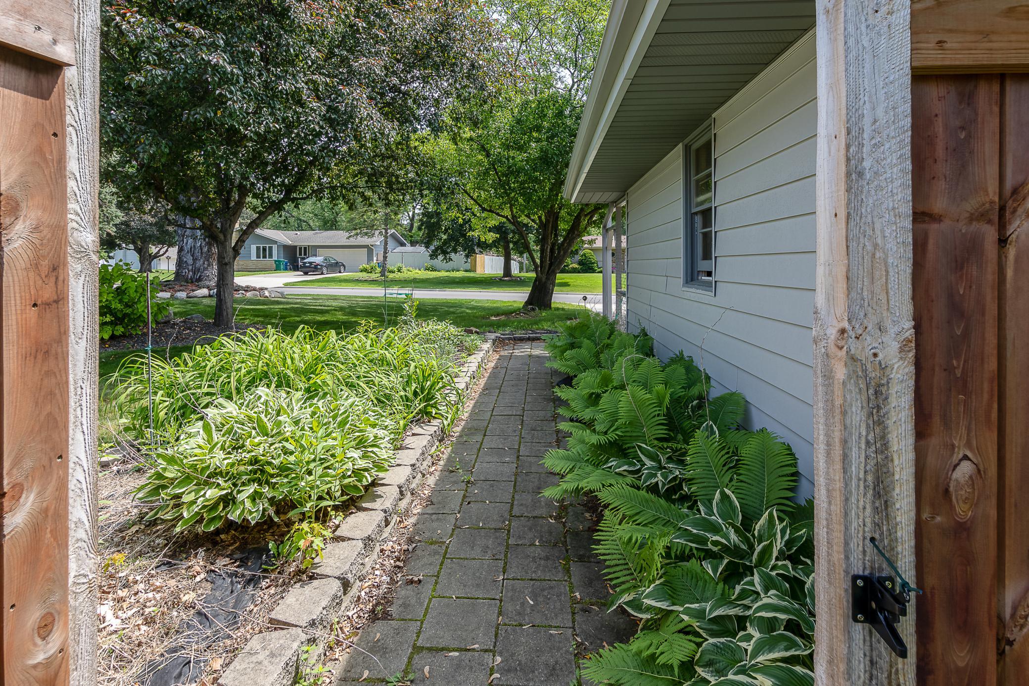 View of Residential at 2145 Zealand Avenue, Golden Valley MN 55427, Golden Valley (28 of 30) - Mike Wilen | Minnesota Team Real Estate