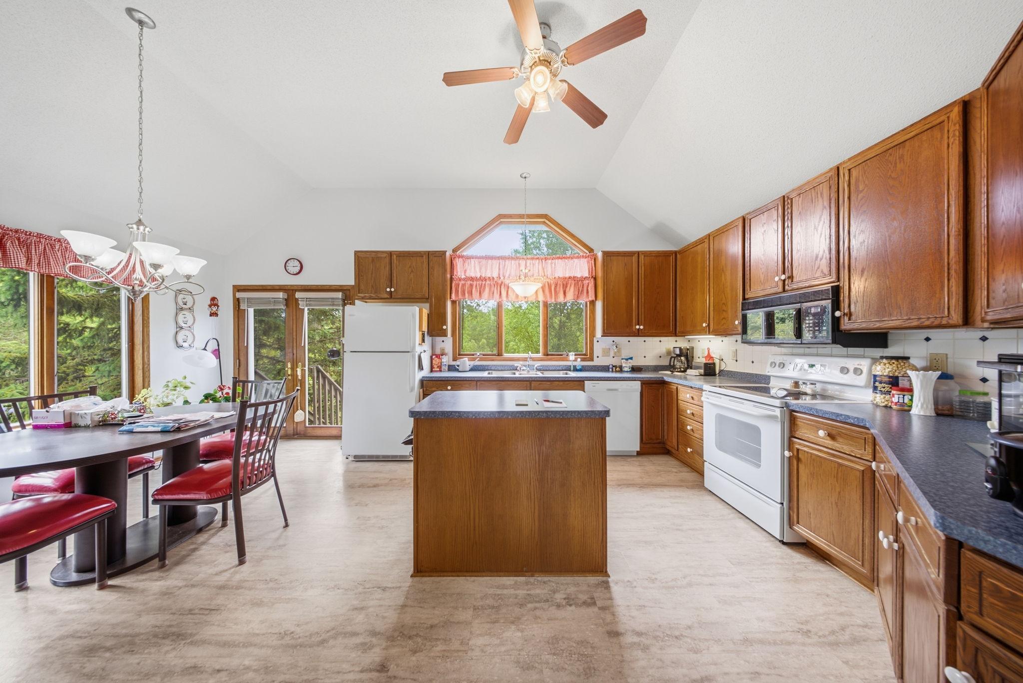 View of Residential at 4852 Hillvale Avenue, Oakdale MN 55128, Oakdale (8 of 42) - Mike Wilen | Minnesota Team Real Estate