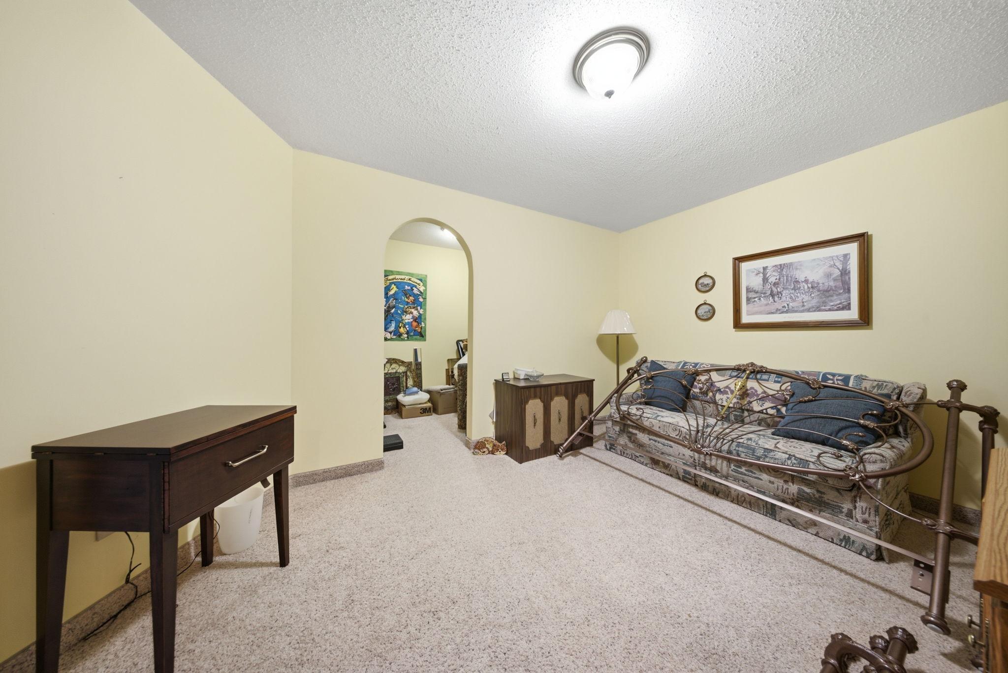 View of Residential at 4852 Hillvale Avenue, Oakdale MN 55128, Oakdale (26 of 42) - Mike Wilen | Minnesota Team Real Estate
