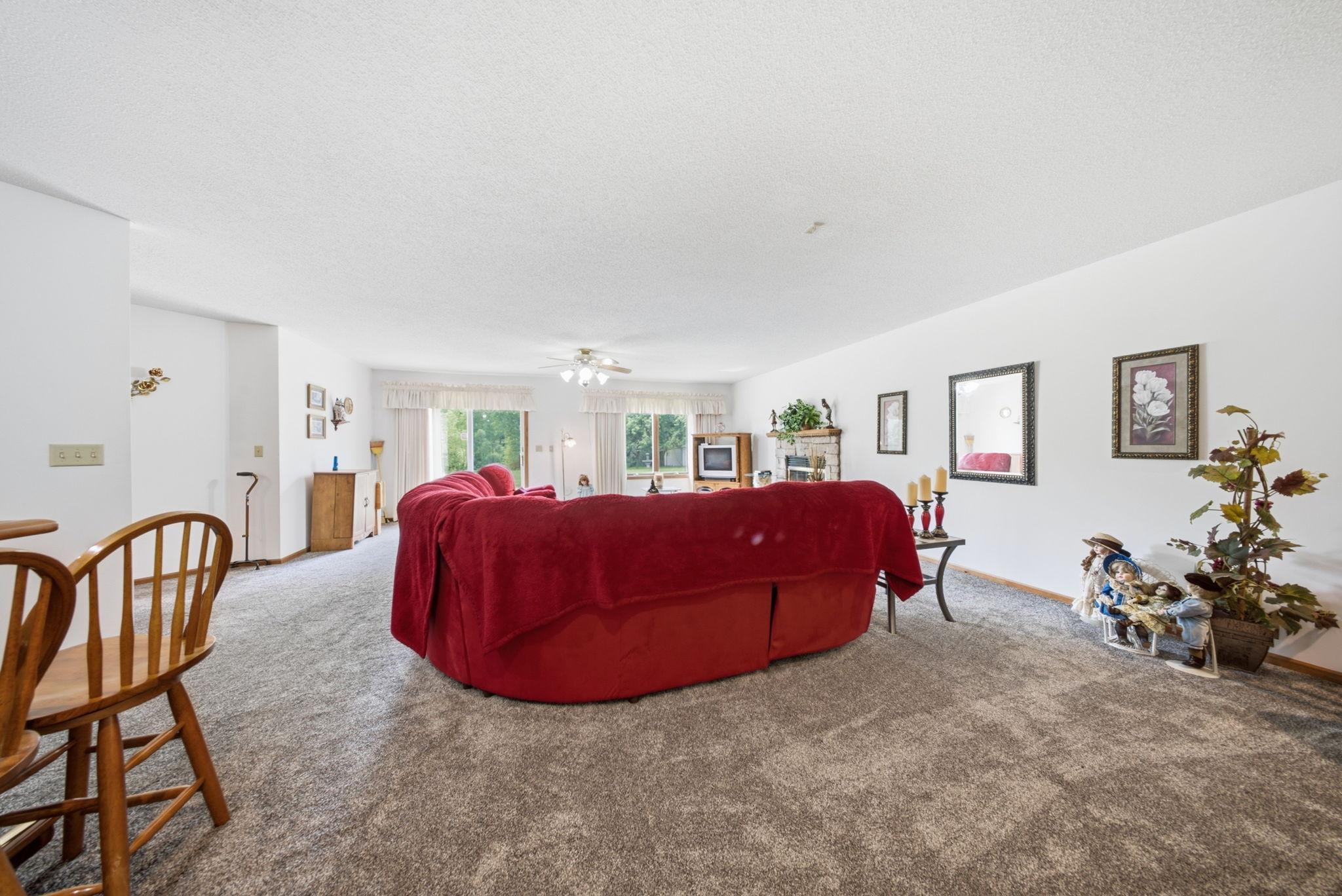 View of Residential at 4852 Hillvale Avenue, Oakdale MN 55128, Oakdale (23 of 42) - Mike Wilen | Minnesota Team Real Estate