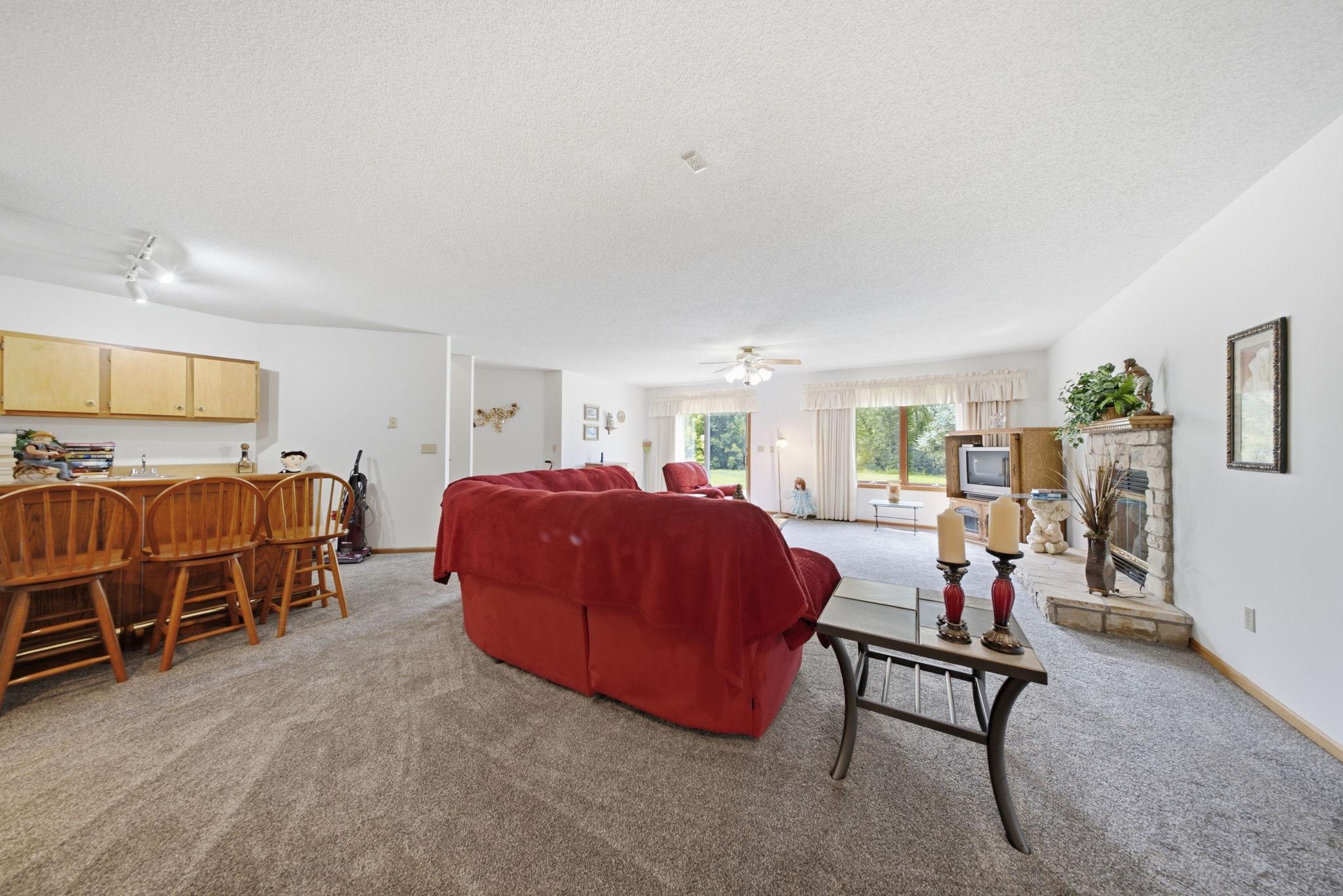 View of Residential at 4852 Hillvale Avenue, Oakdale MN 55128, Oakdale (21 of 42) - Mike Wilen | Minnesota Team Real Estate
