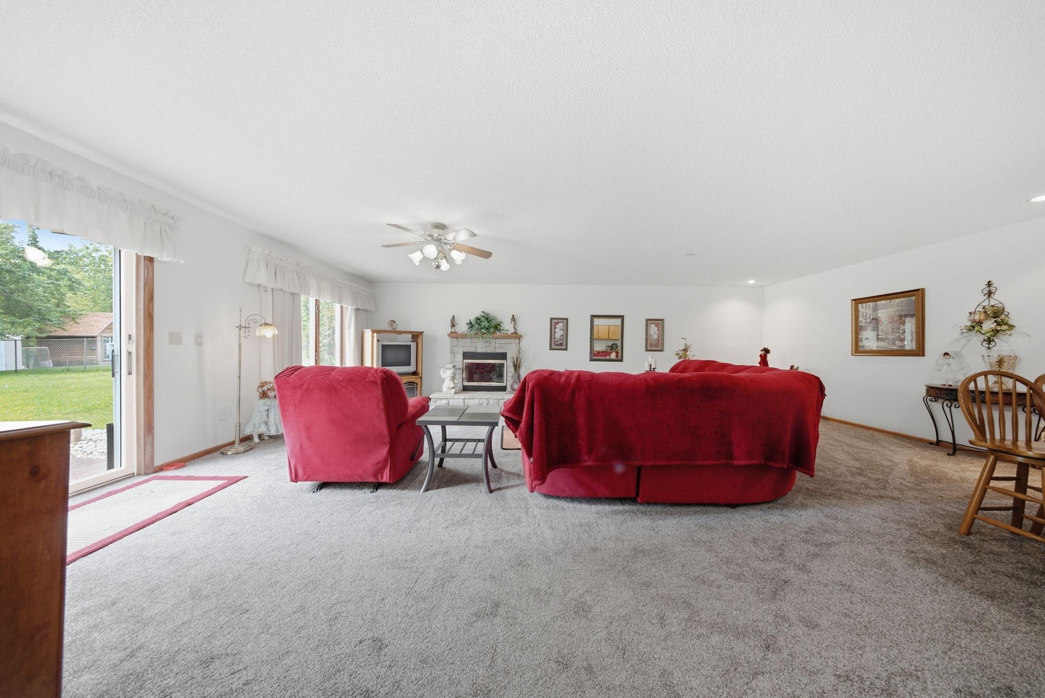 View of Residential at 4852 Hillvale Avenue, Oakdale MN 55128, Oakdale (19 of 42) - Mike Wilen | Minnesota Team Real Estate