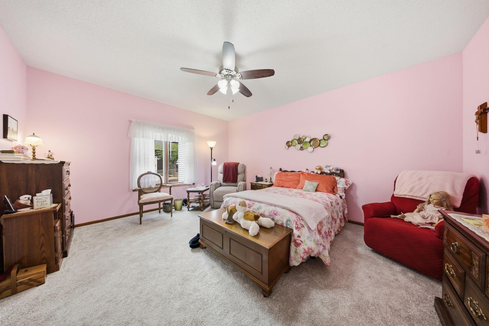 View of Residential at 4852 Hillvale Avenue, Oakdale MN 55128, Oakdale (14 of 42) - Mike Wilen | Minnesota Team Real Estate