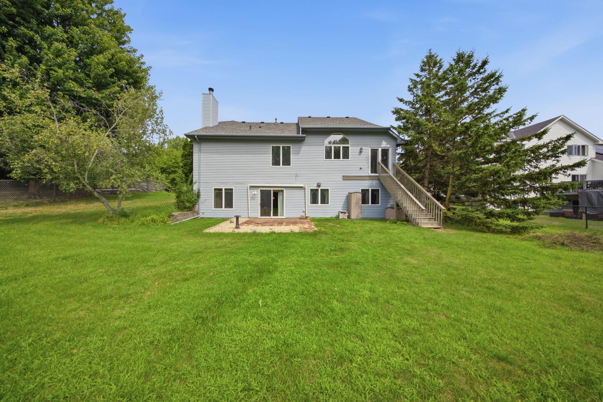 View of Residential at 4852 Hillvale Avenue, Oakdale MN 55128, Oakdale (41 of 42) - Mike Wilen | Minnesota Team Real Estate