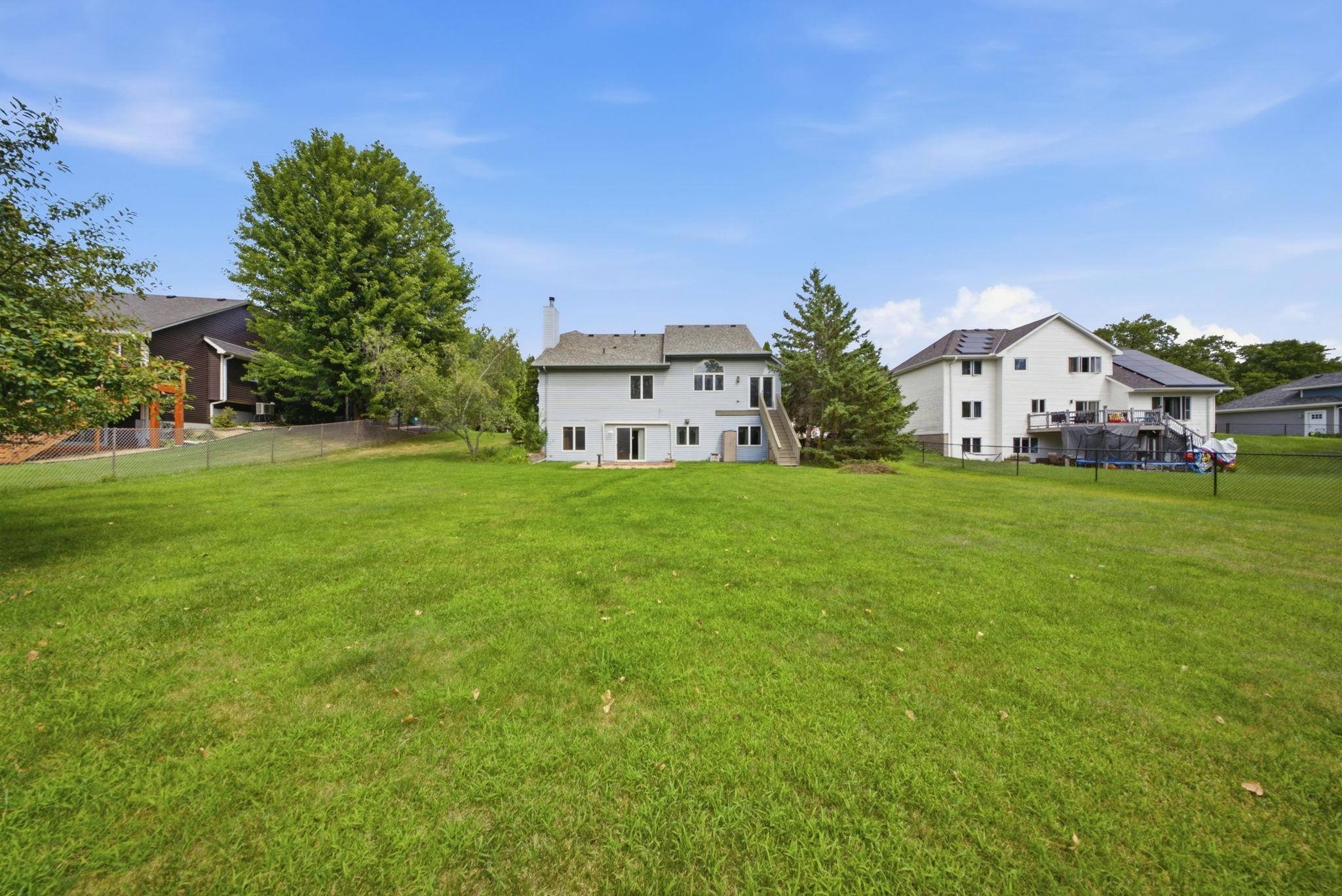 View of Residential at 4852 Hillvale Avenue, Oakdale MN 55128, Oakdale (40 of 42) - Mike Wilen | Minnesota Team Real Estate