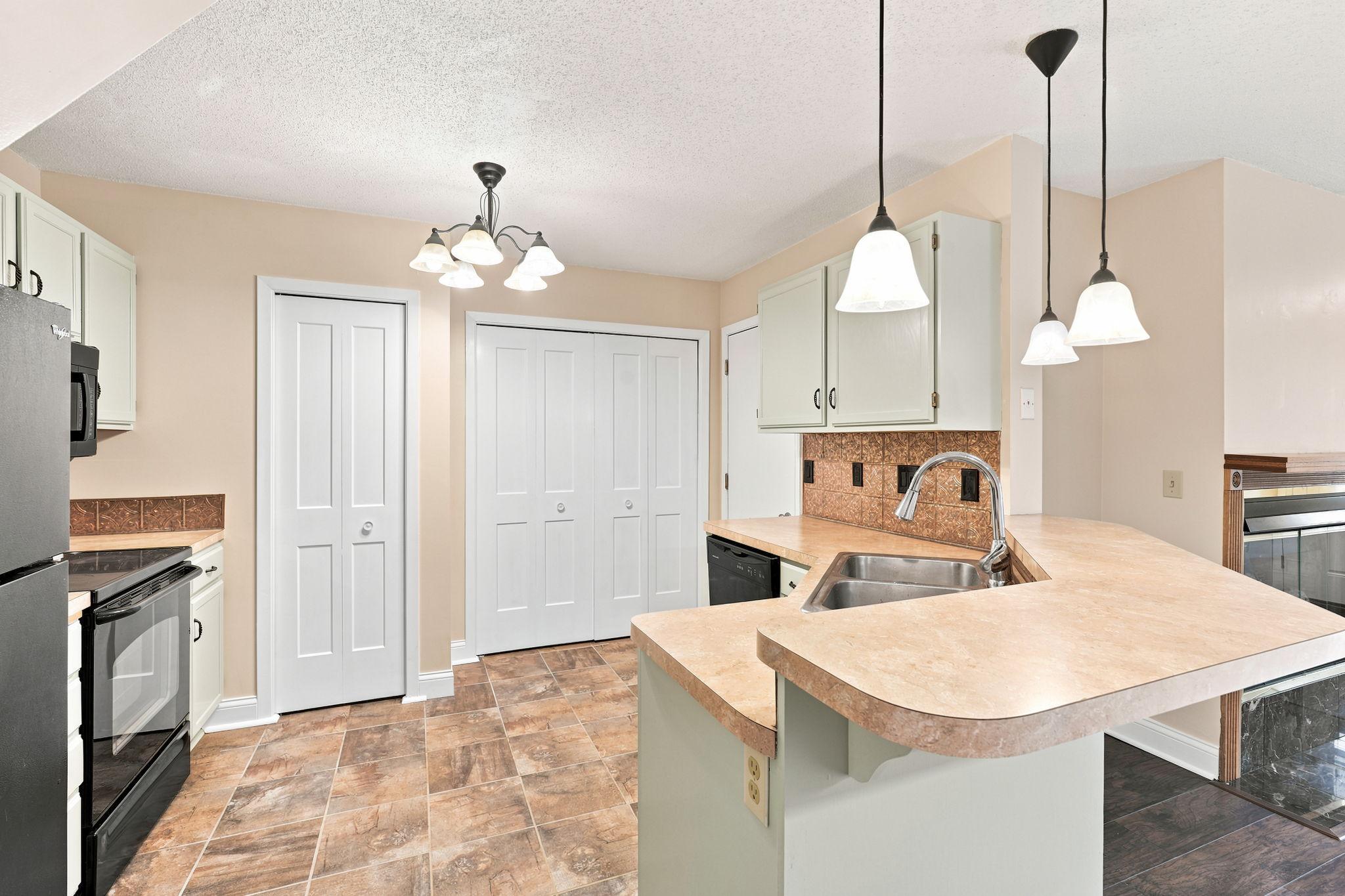 View of Residential at 1770 Donegal Drive #10, Woodbury MN 55125, Woodbury (12 of 24) - Mike Wilen | Minnesota Team Real Estate