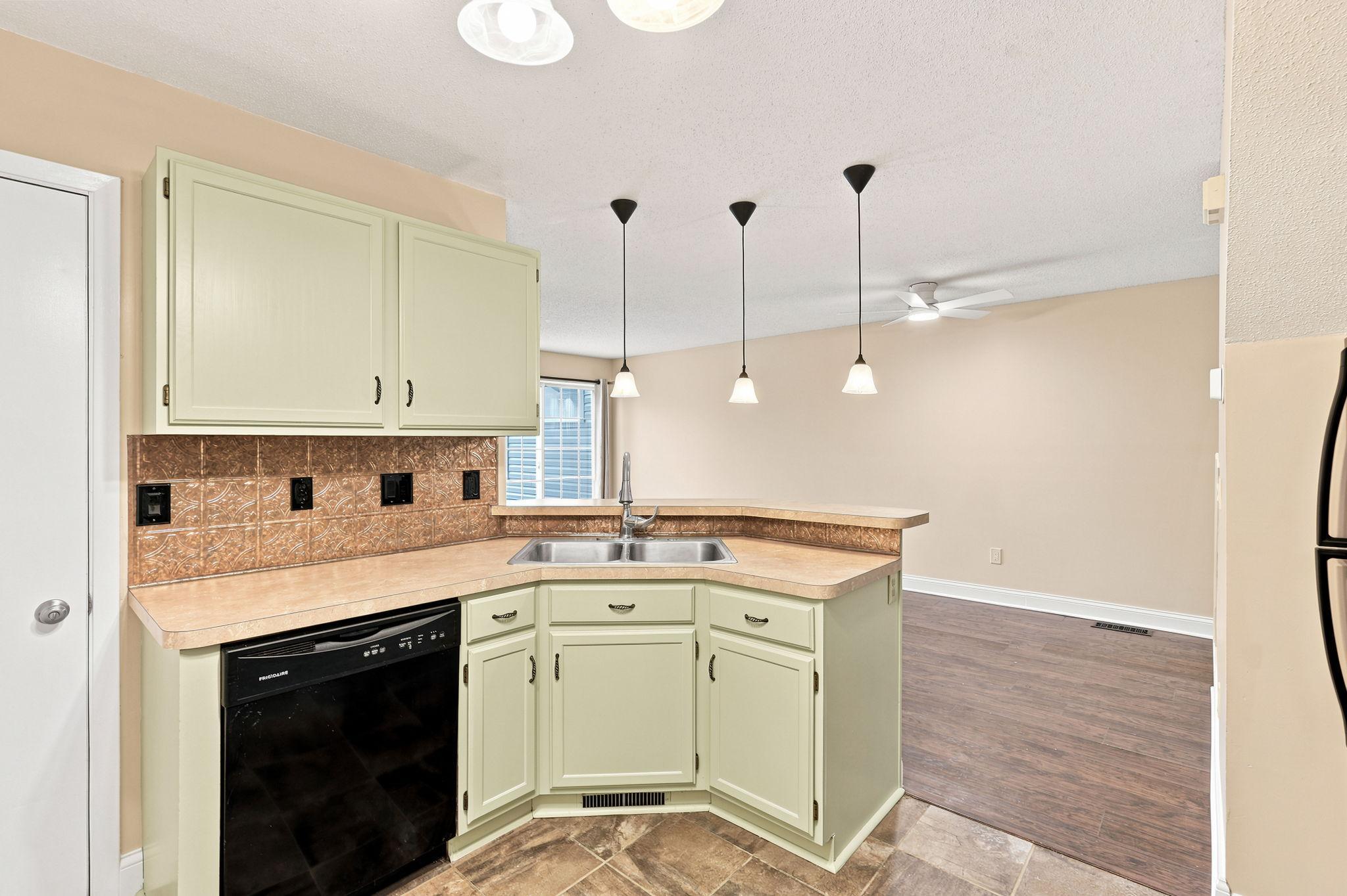View of Residential at 1770 Donegal Drive #10, Woodbury MN 55125, Woodbury (11 of 24) - Mike Wilen | Minnesota Team Real Estate