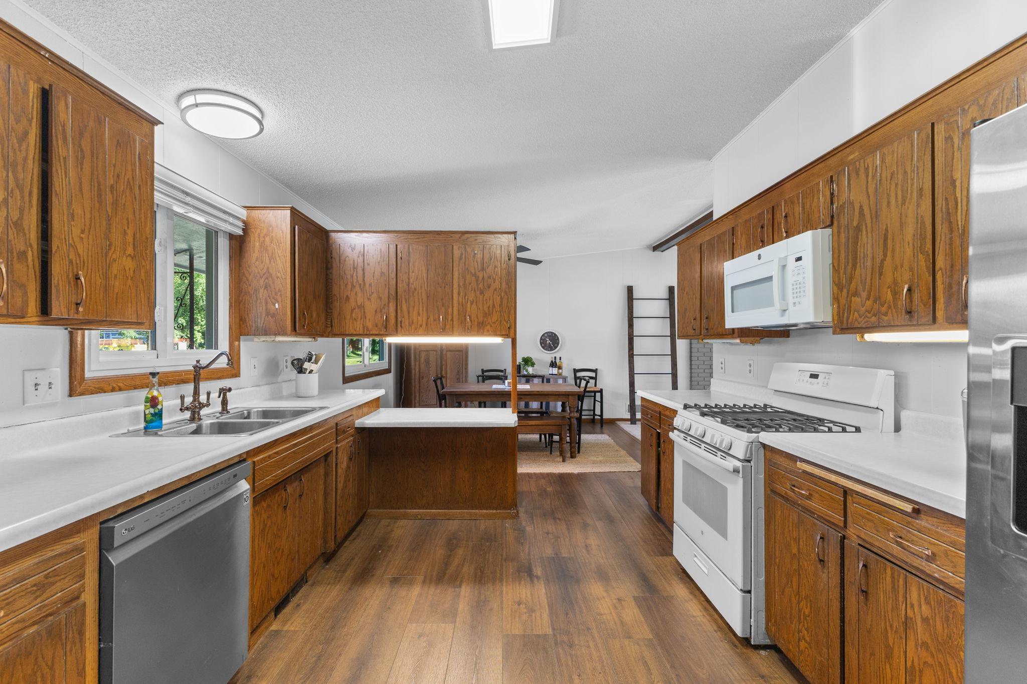 View of Residential at 8555 Medicine Lake Road, Golden Valley MN 55427, Golden Valley (22 of 56) - Mike Wilen | Minnesota Team Real Estate