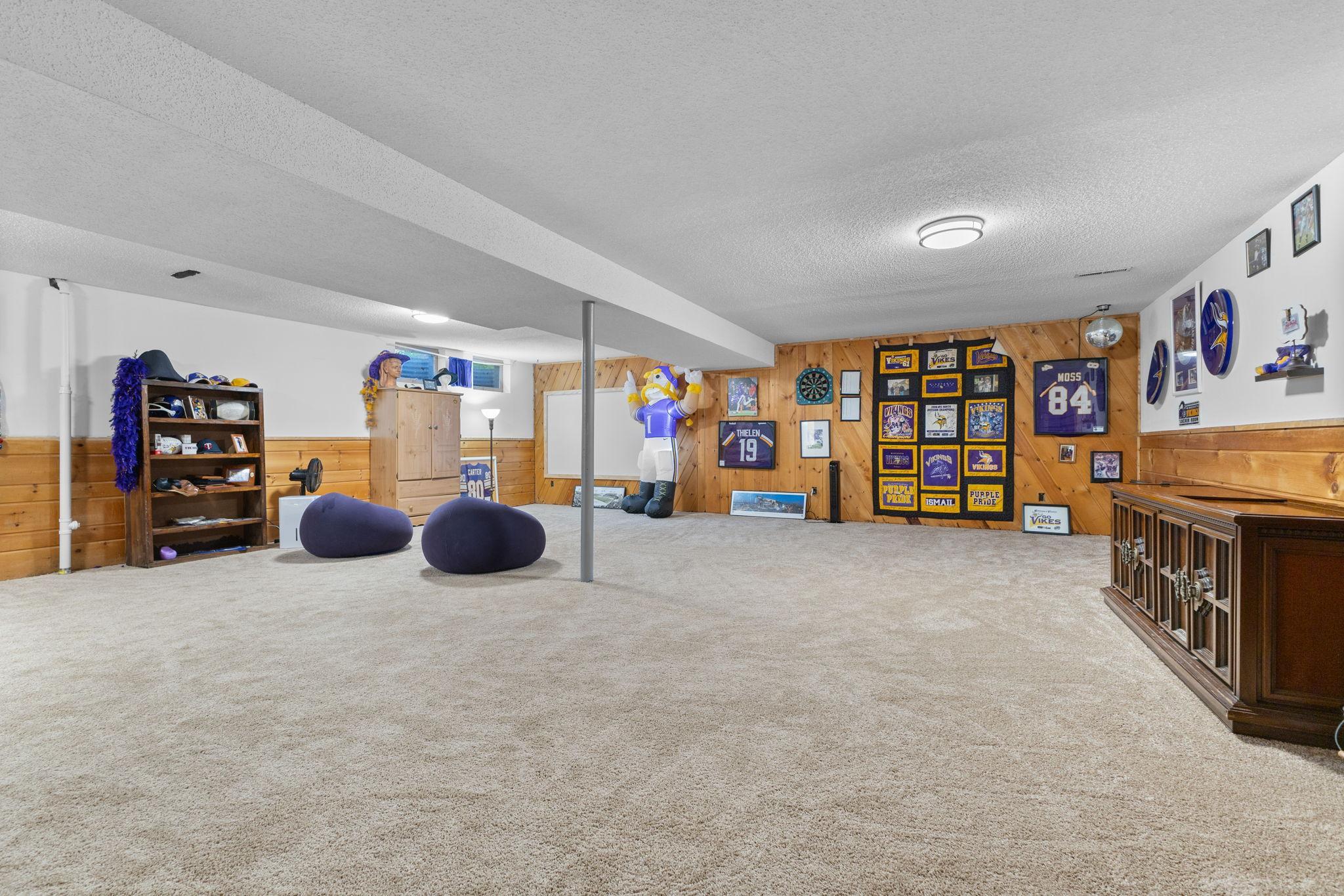 View of Residential at 8555 Medicine Lake Road, Golden Valley MN 55427, Golden Valley (36 of 56) - Mike Wilen | Minnesota Team Real Estate