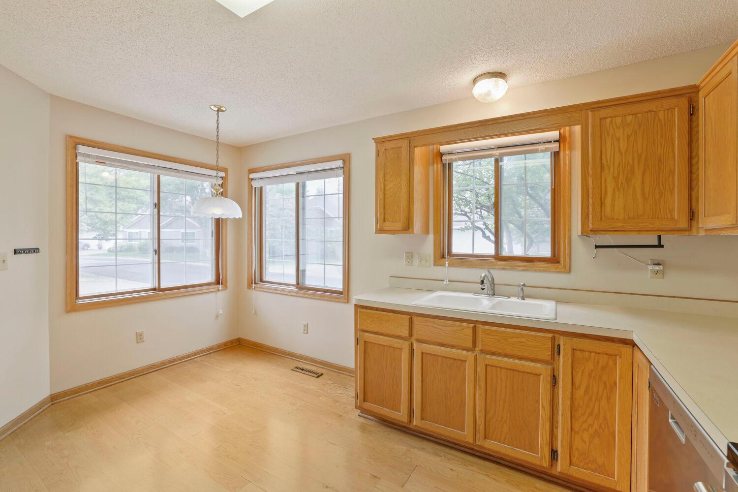 View of Residential at 539 Lovell Avenue, Roseville MN 55113, Roseville (6 of 28) - Mike Wilen | Minnesota Team Real Estate