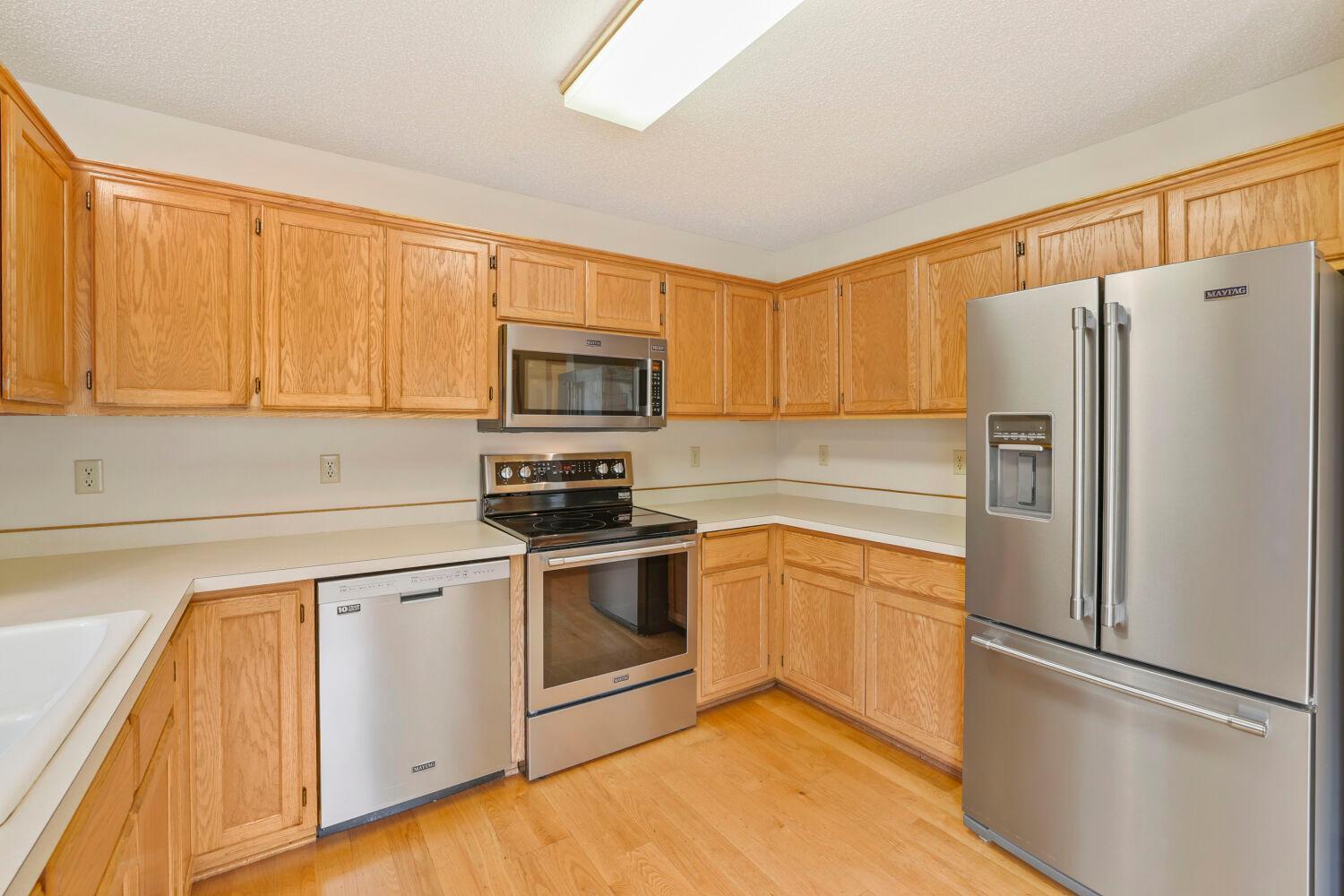 View of Residential at 539 Lovell Avenue, Roseville MN 55113, Roseville (3 of 28) - Mike Wilen | Minnesota Team Real Estate