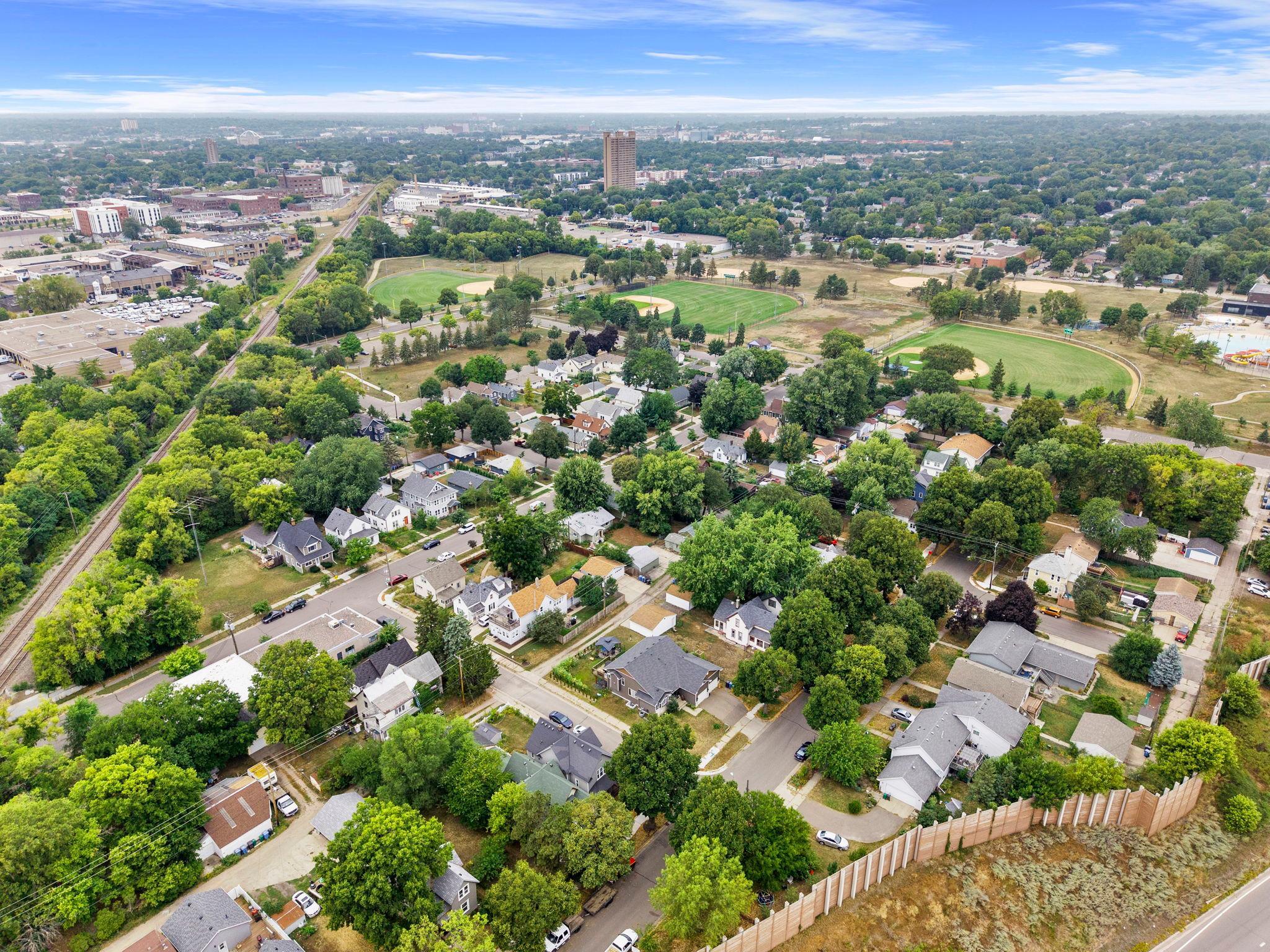 View of Residential at 1404 12th Avenue, Minneapolis MN 55413, Minneapolis (27 of 32) - Mike Wilen | Minnesota Team Real Estate