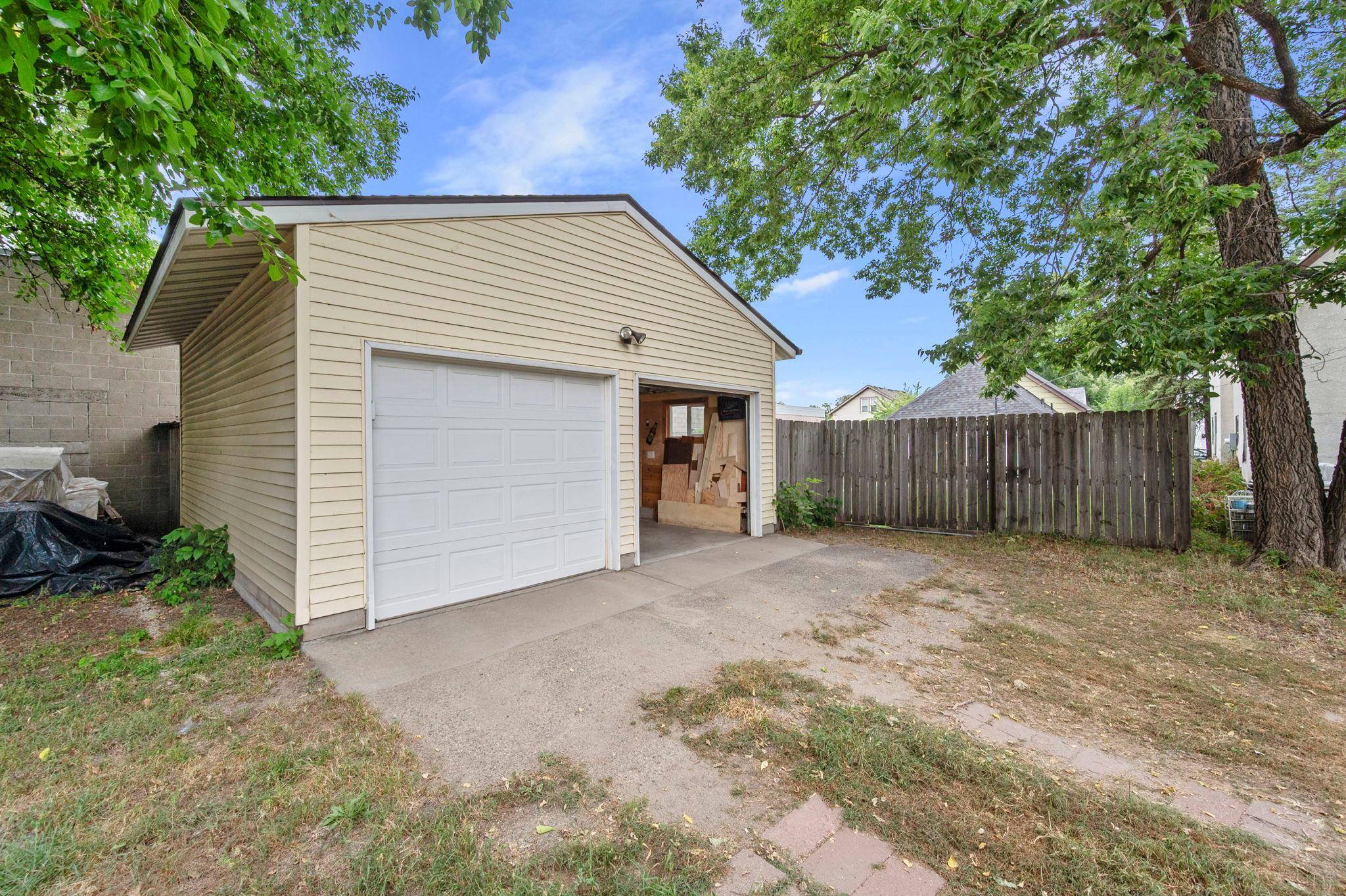 View of Residential at 1404 12th Avenue, Minneapolis MN 55413, Minneapolis (24 of 32) - Mike Wilen | Minnesota Team Real Estate