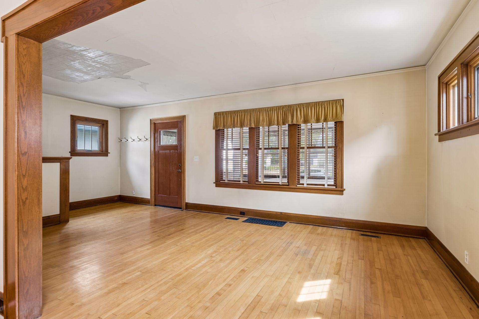 View of Residential at 2740 41st Avenue, Minneapolis MN 55406, Minneapolis (12 of 32) - Mike Wilen | Minnesota Team Real Estate